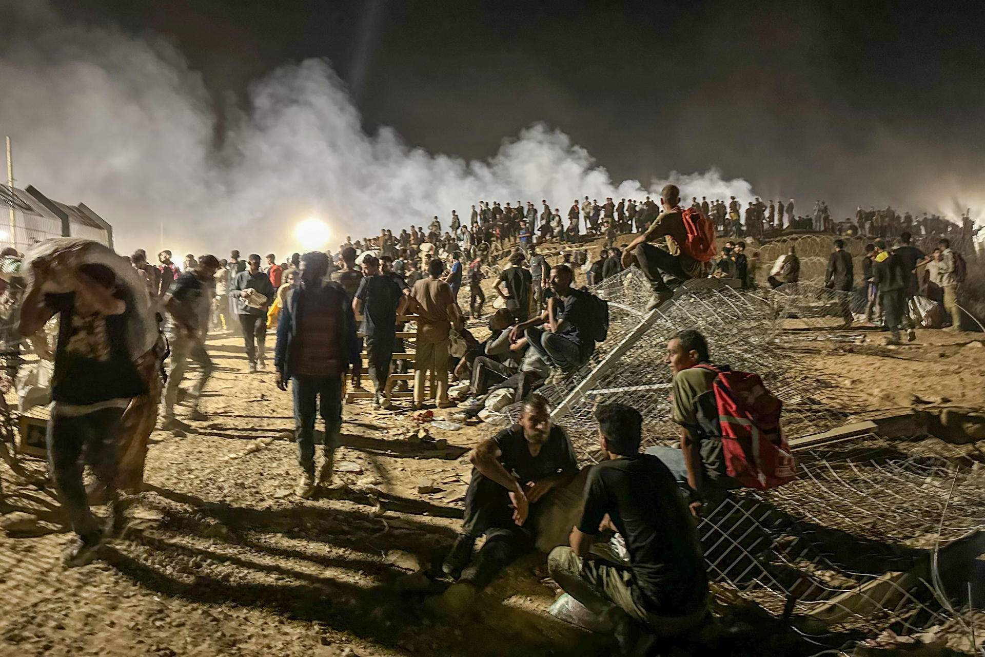 Caos a Gaza: diferents bandes i clans es barallen per l'ajuda humanitària