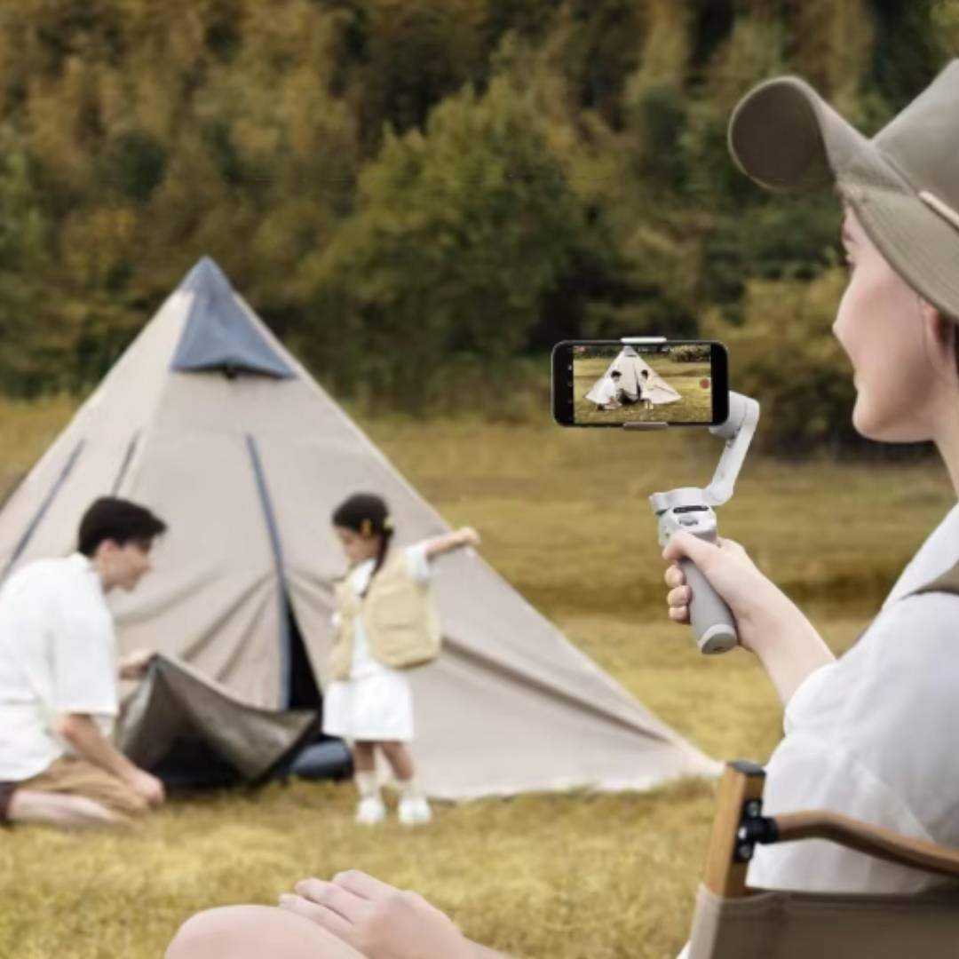 Filma a l’instant i sense tremolors: DJI OM SE, el cardan amb imant que s’adapta al teu ritme