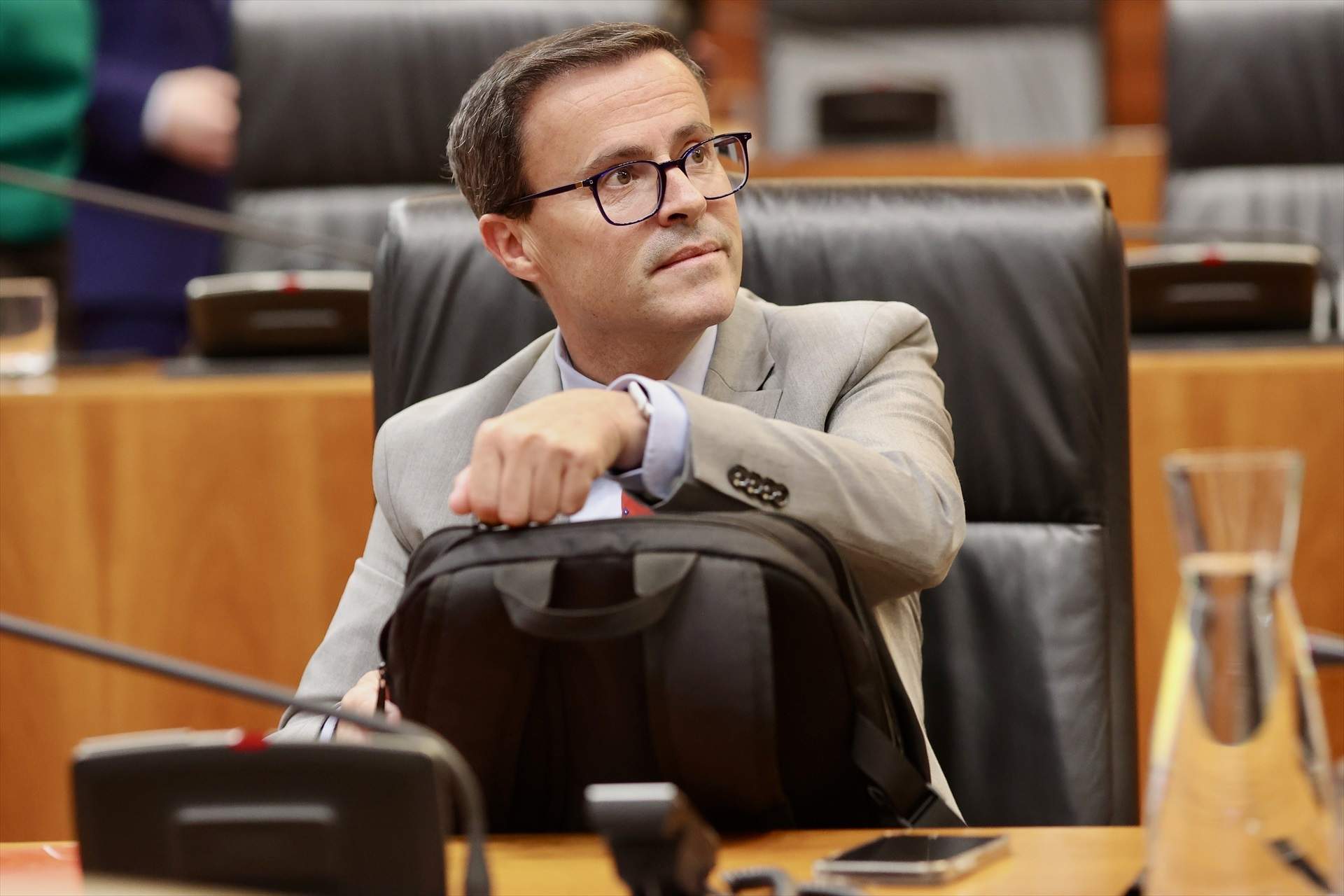 El TSJ extremeño no reconoce el aforamiento de Gallardo y devuelve el caso del hermano de Sánchez a la jueza