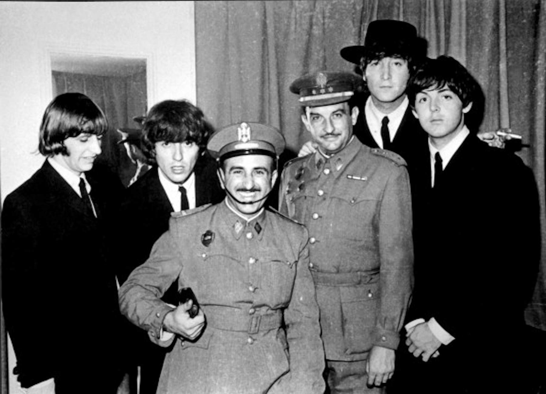 beatles gaurdia civil