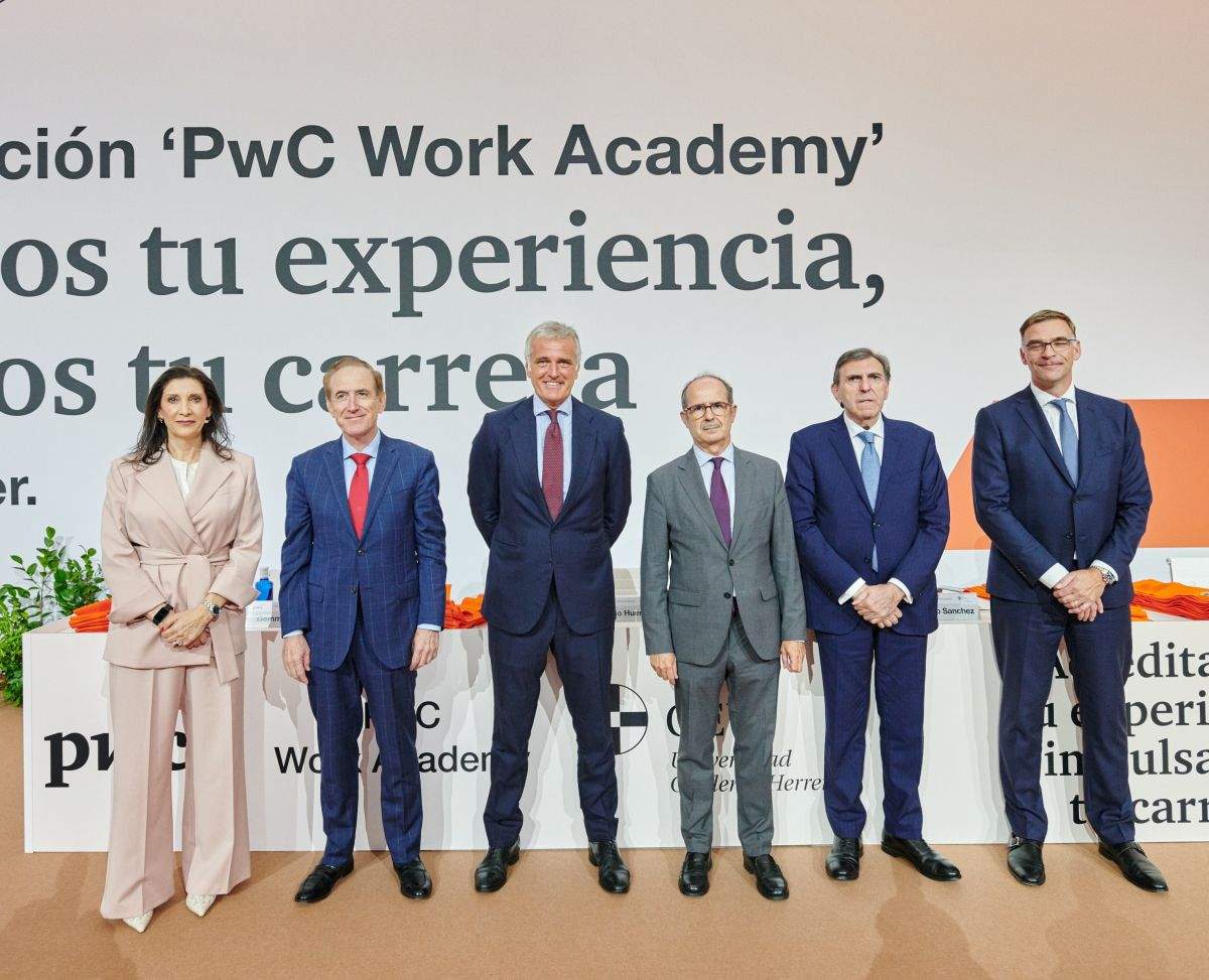 Prop de 500 professionals de PwC celebren la graduació del seu programa de talent Work Academy