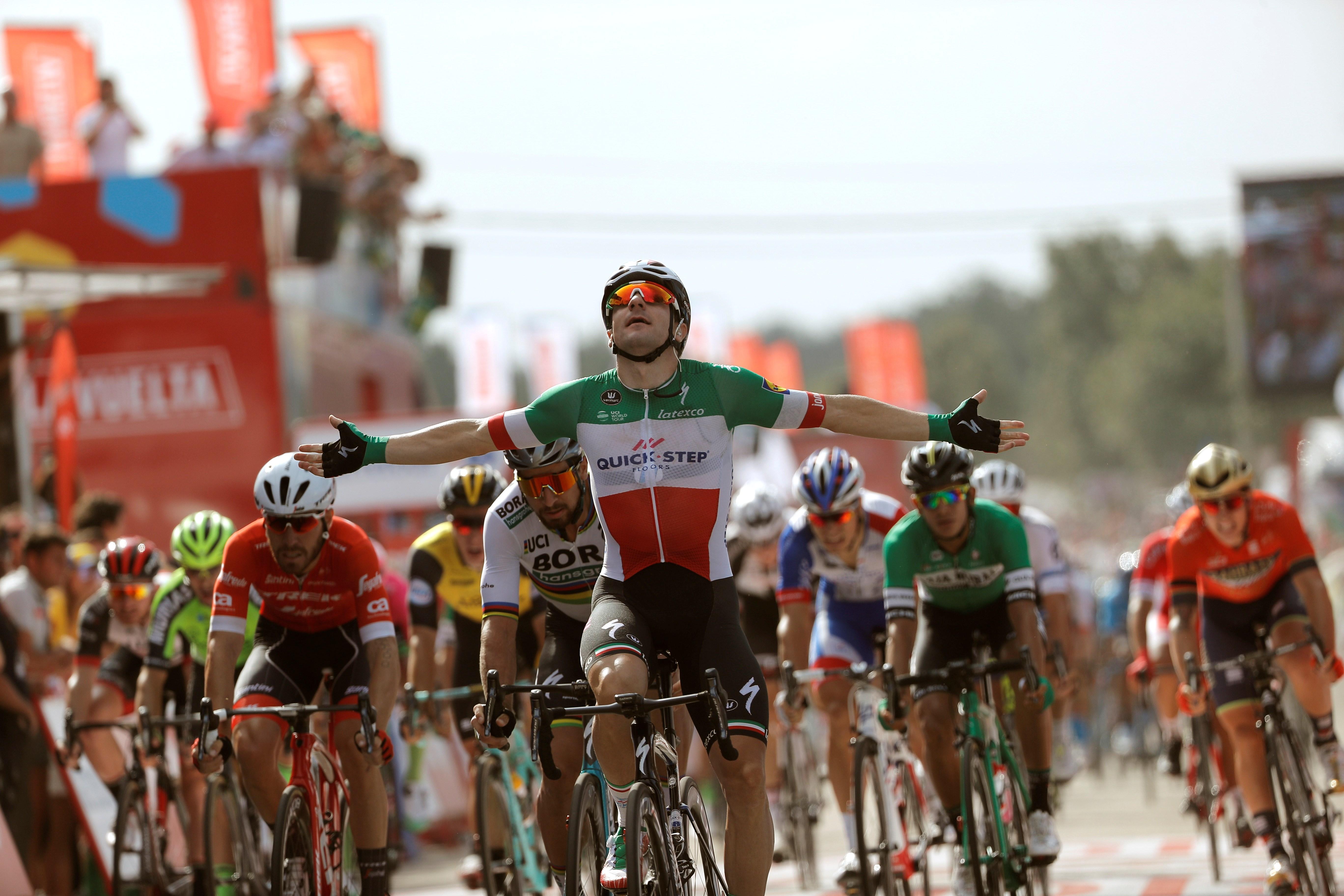 Lección de Viviani a Sagan en la Vuelta para hacer el doblete Lección de Viviani a Sagan en la Vuelta para hacer el doblete
