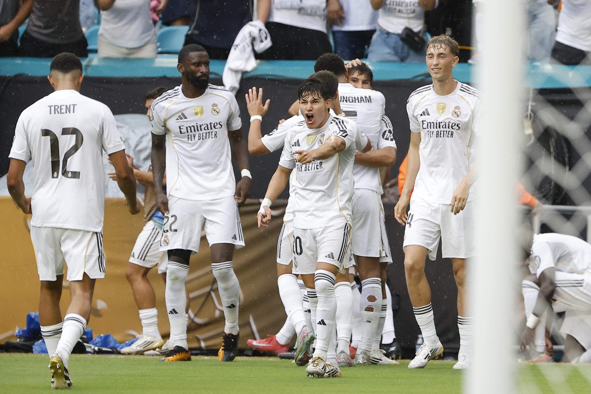 Un cabezazo de Gonzalo tumba a la Juventus (1-0) y guía al Real Madrid a los cuartos del Mundial de Clubes