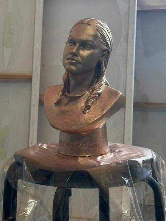 El bust que li han regalat a Elionor IG