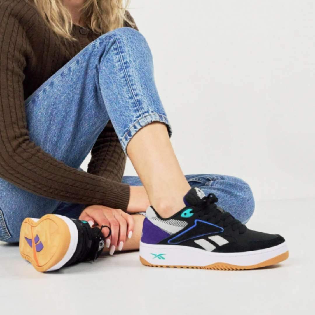 Deportivas retro y unisex que arrasan en Amazon: así son las Reebok ATR Chill