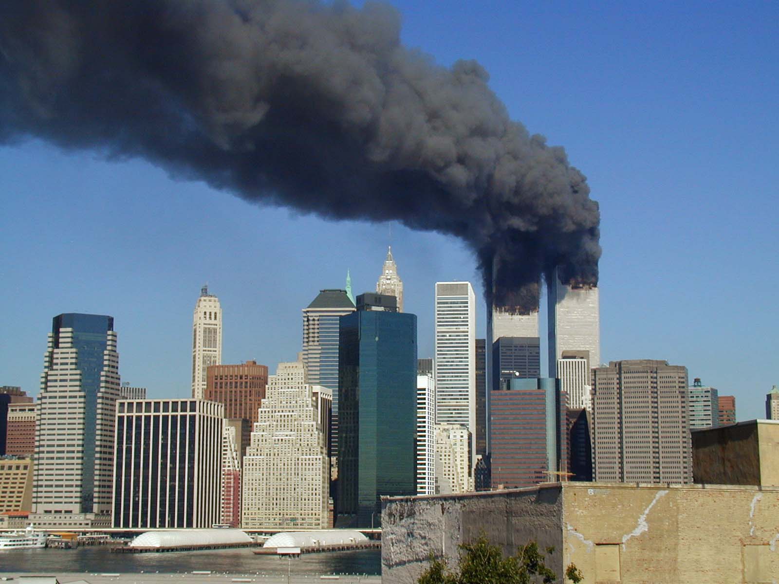 Difunden imágenes inéditas del atentado a las Torres Gemelas