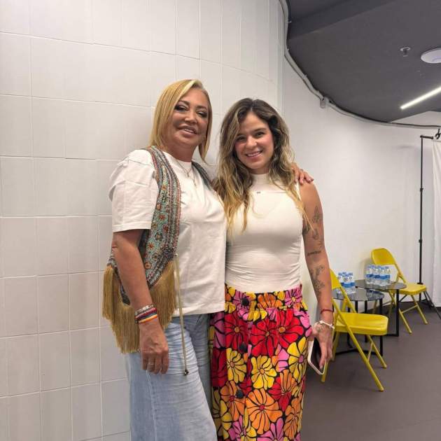 Belén Esteban amb la germana de Karol G Instagram Belén Esteban amb la germana de Karol G Instagram
