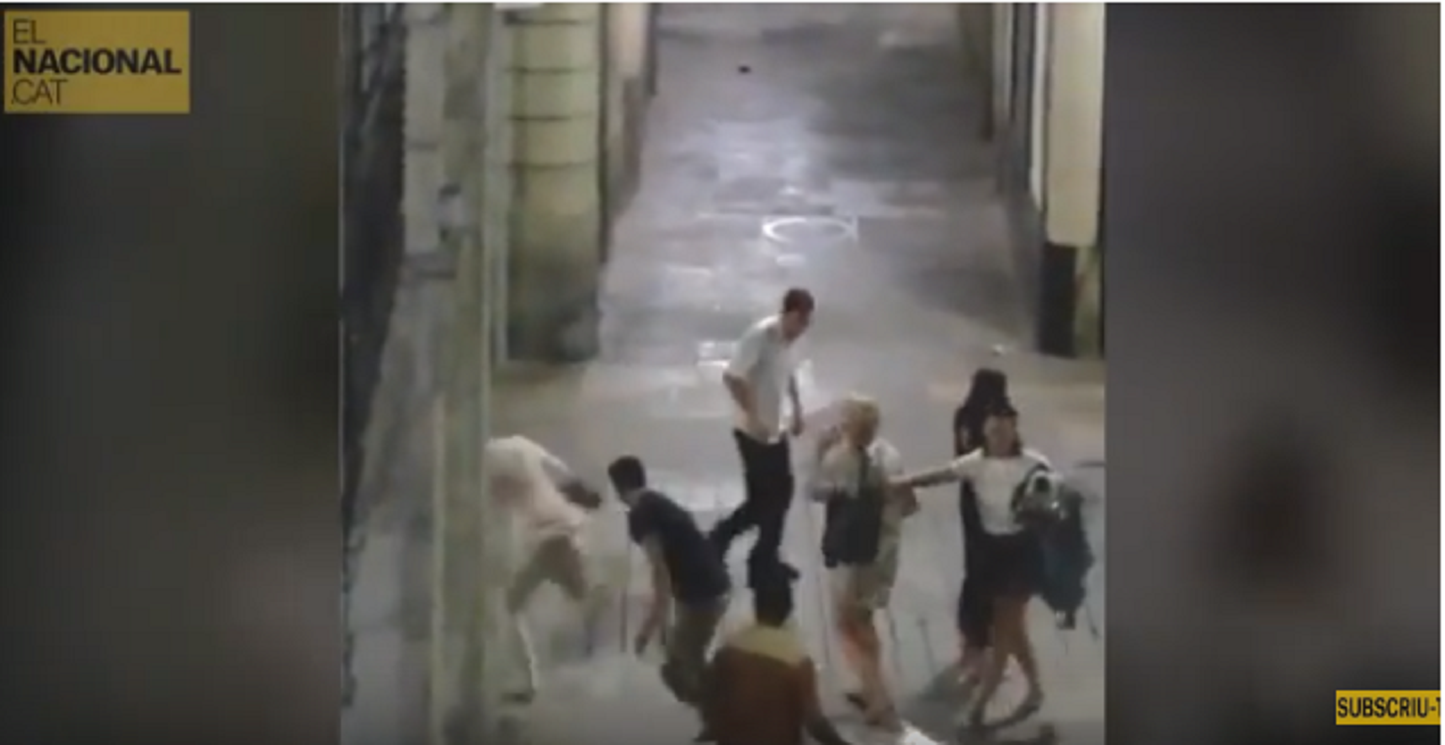VÍDEO: Una nueva reyerta en el Raval acaba a puñetazos contra unos turistas