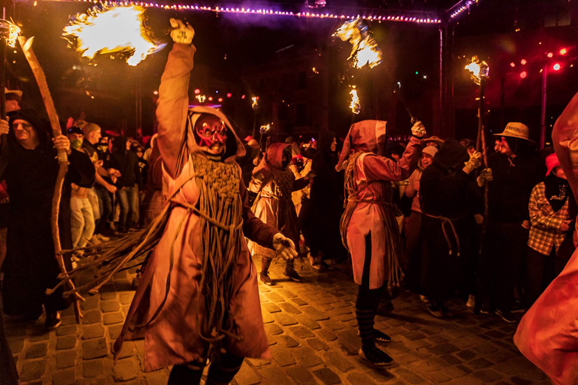 Escaldàrium, la festa del foc i de l'aigua Escaldàrium, la festa del foc i de l'aigua