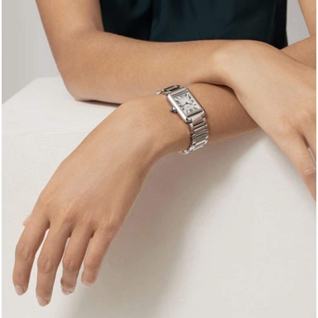 Parece un Cartier, pero es de Pagani y cuesta mucho menos: el reloj con descuento estrella