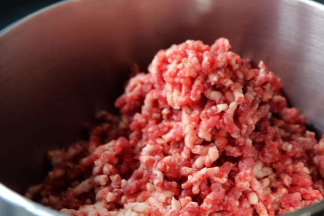 meat grinder 783564 1920