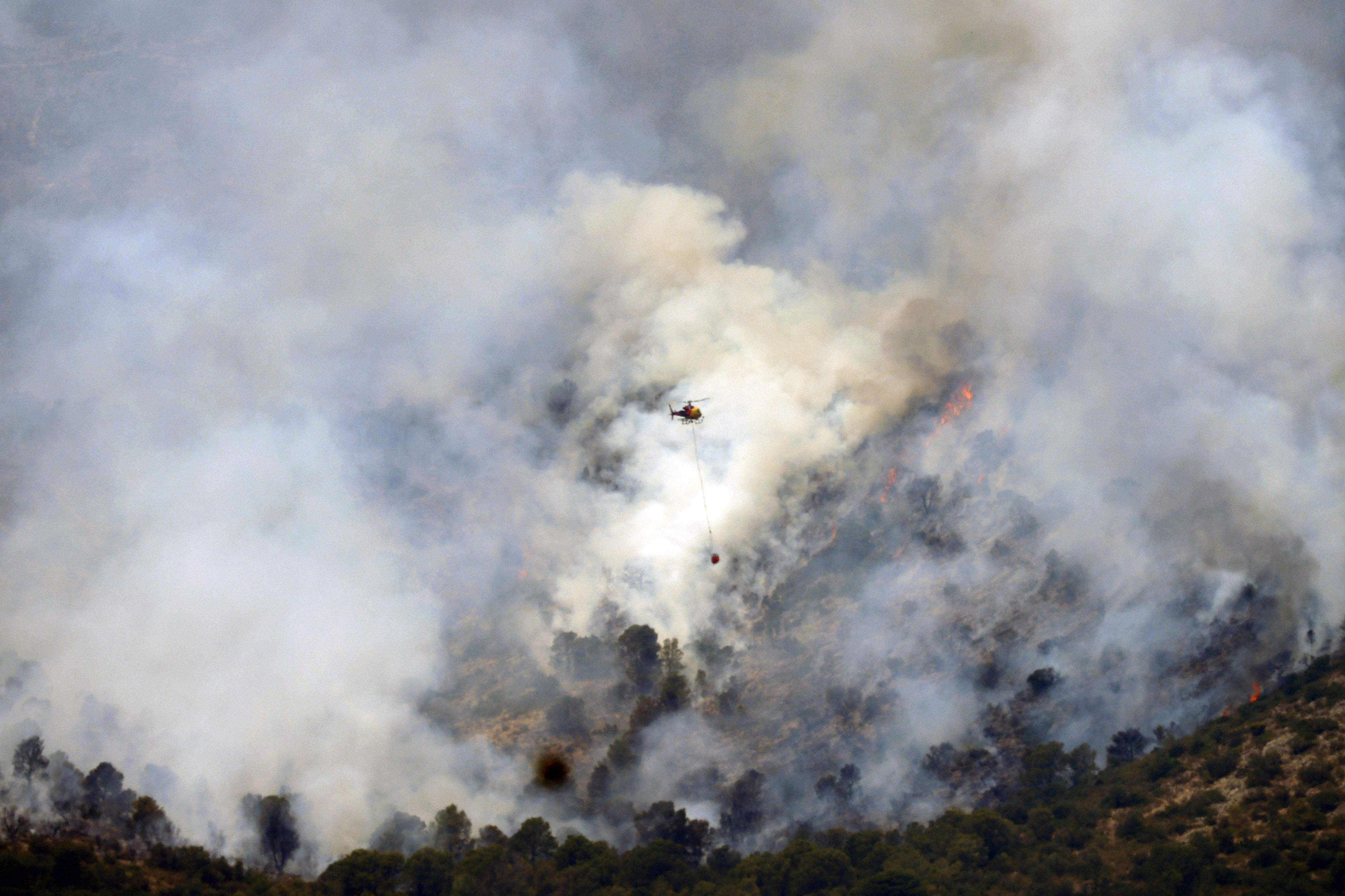 "Un incendio asola la Catalunya sur": eco en la prensa internacional del fuego en Els Ports