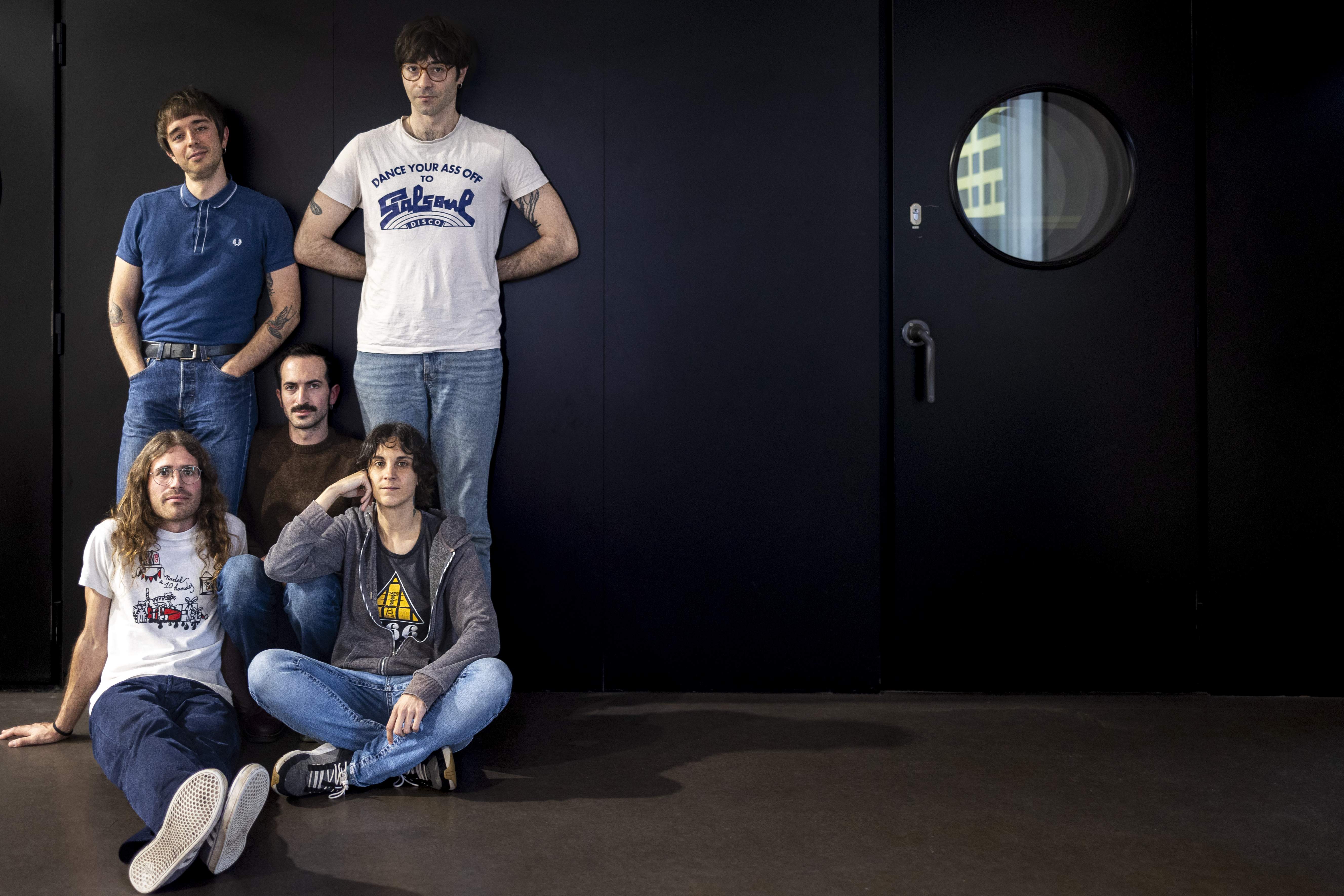 Minibús Intergalàctic: "Sempre hem volgut més molar que tocar bé"