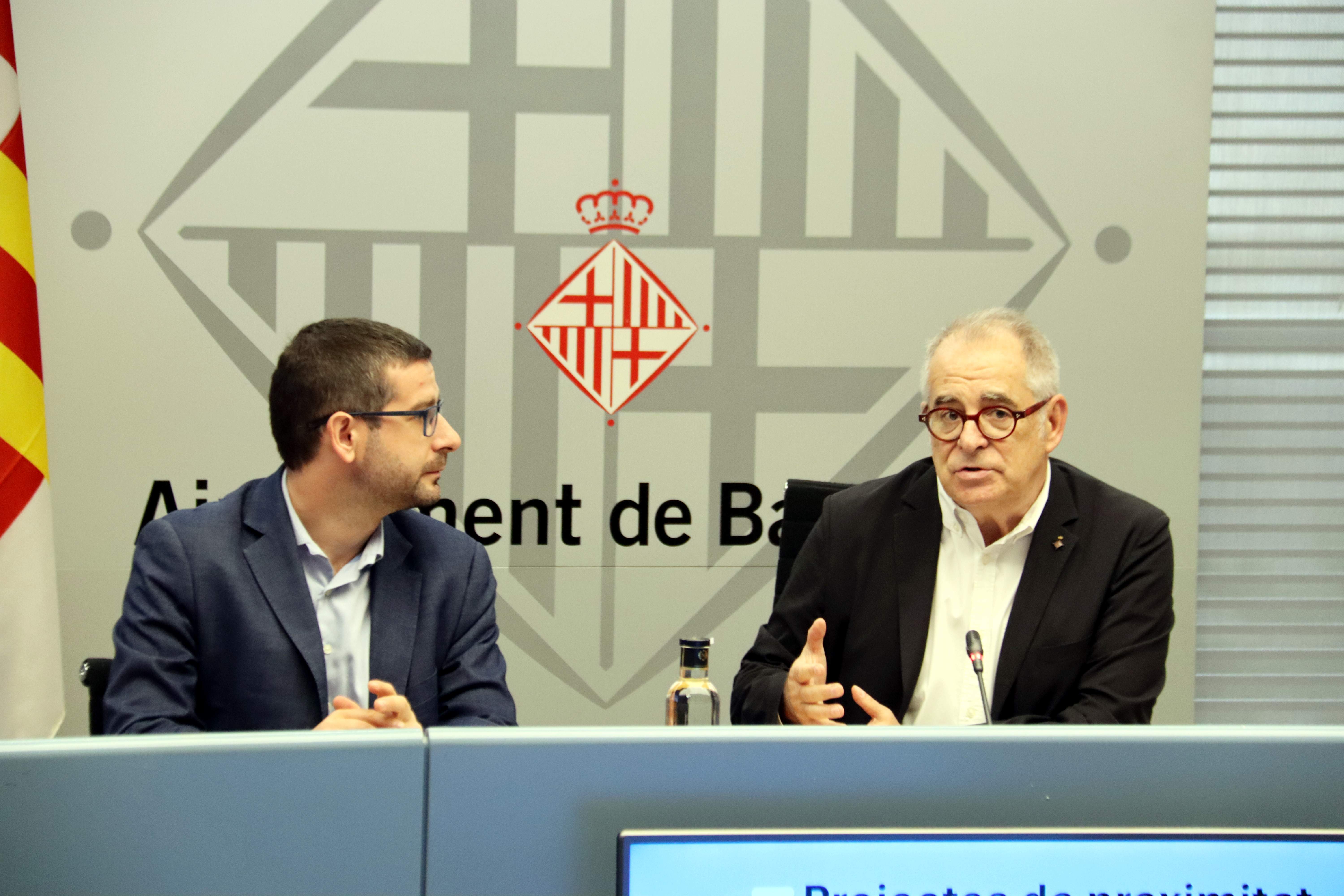Collboni y ERC pactan 58 actuaciones en los distritos con una inversión de 20 millones de euros