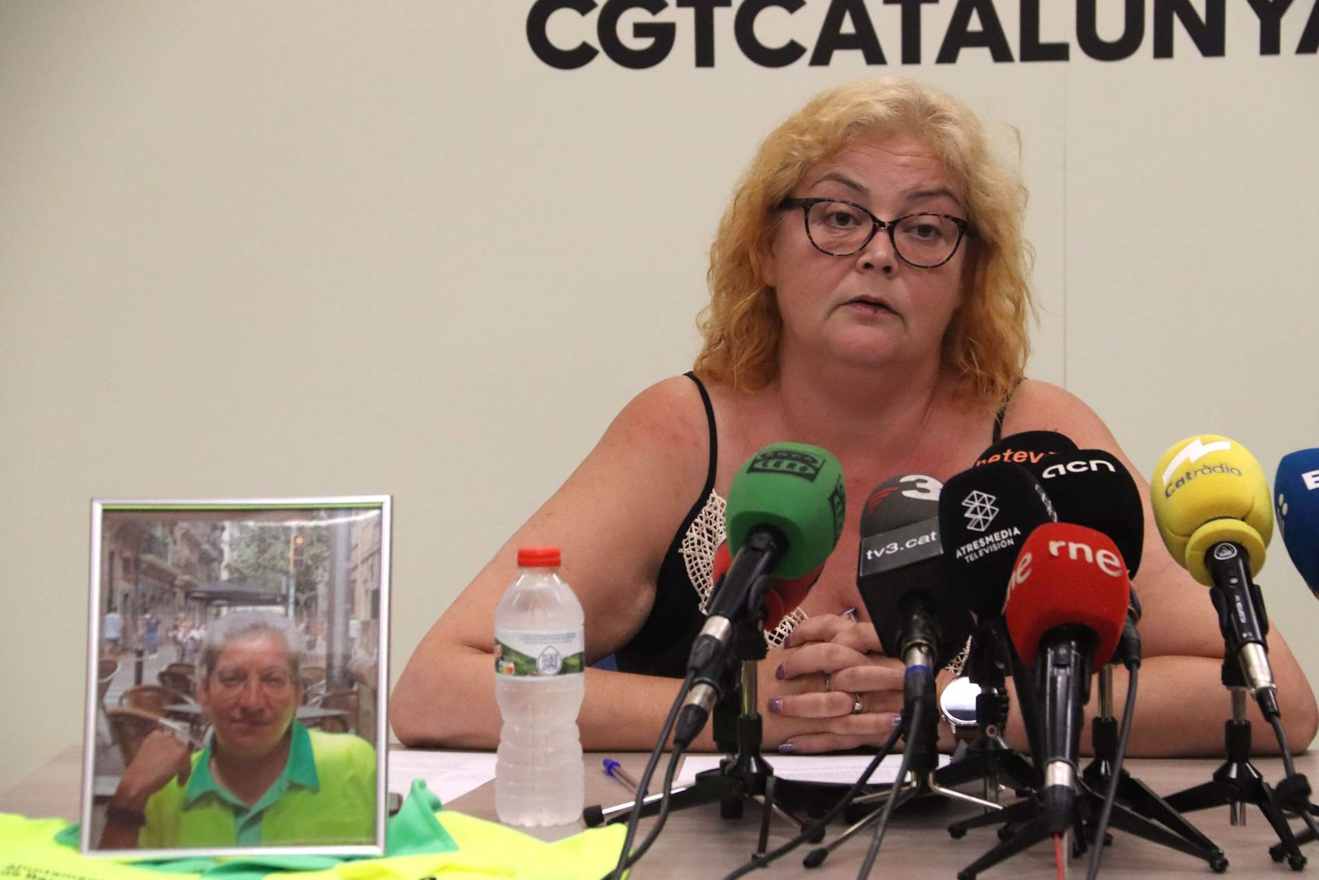 La familia de la trabajadora muerta en Barcelona exige justicia: "Era totalmente evitable"