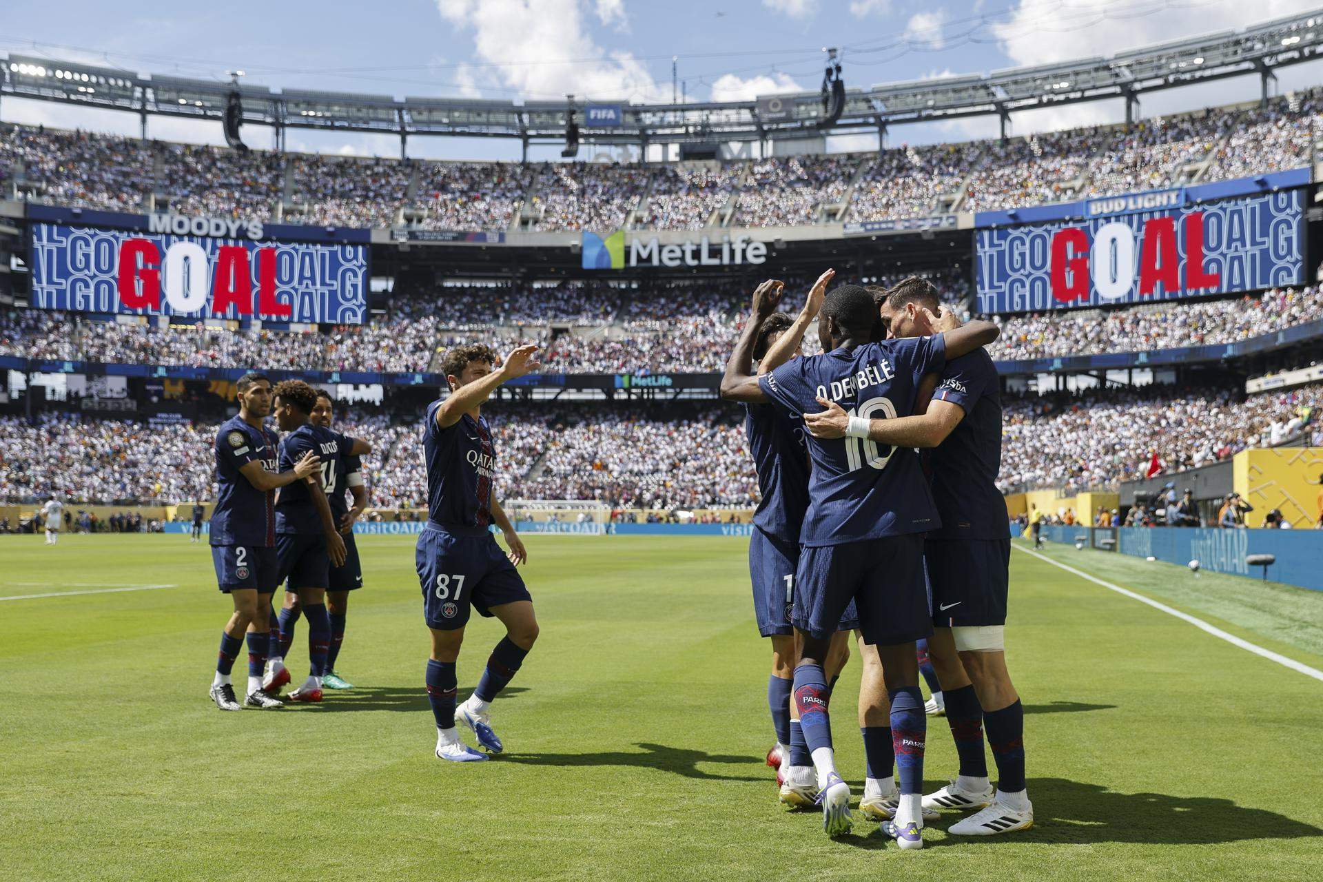 El PSG de Luis Enrique humilla a un inocente Real Madrid (4-0) y se cita con el Chelsea en la final