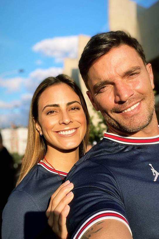 juliangil 1748724370 3644886656347430724 1098176 juliangil 1748724370 3644886656347430724 1098176