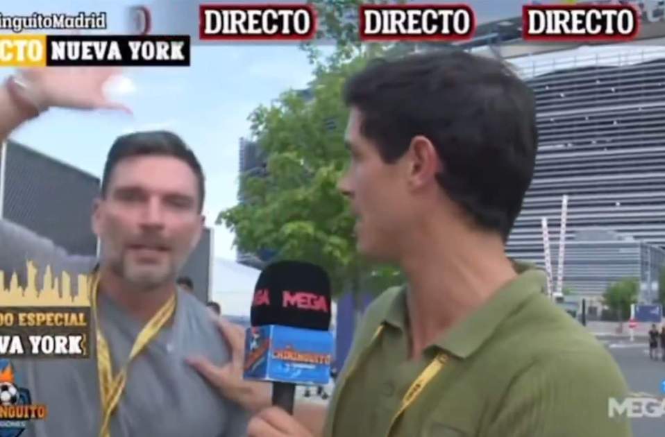 Irrupció d'un espontani a 'El Chiringuito' MEGA Irrupció d'un espontani a 'El Chiringuito' MEGA