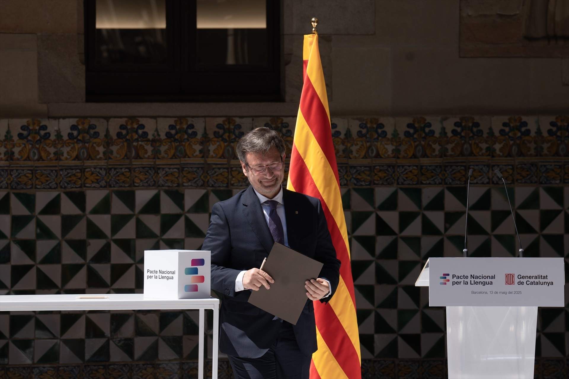 Junts y la CUP reclaman al Govern medidas legales contra el gag catalanófobo por un delito de odio