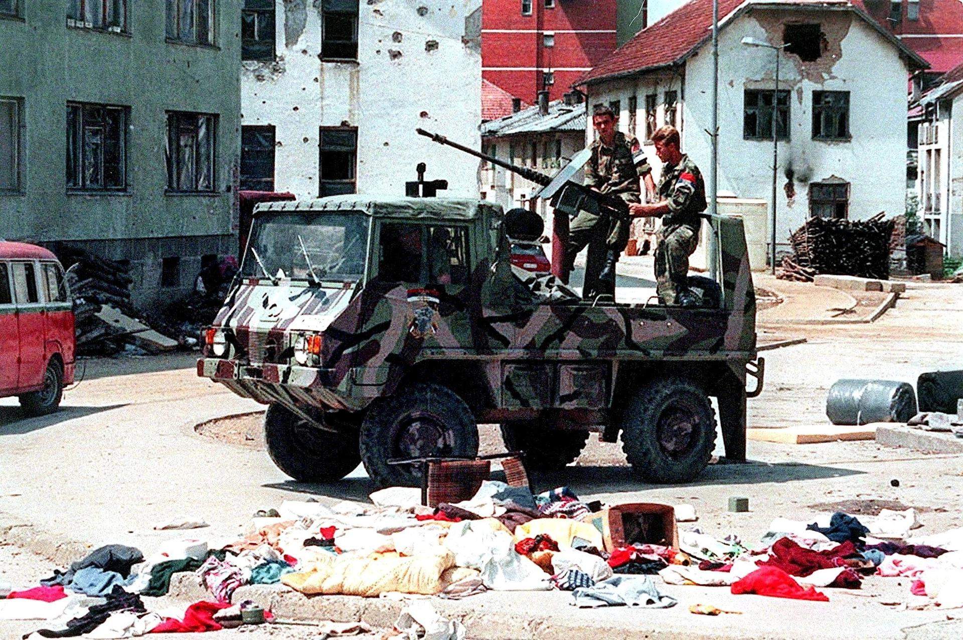 Tanc de l'exèrcit serbibosnià a Srebrenica (Bòsnia i Hercegovina) el 1995 / EFE Tanc de l'exèrcit serbibosnià a Srebrenica (Bòsnia i Hercegovina) el 1995 / EFE
