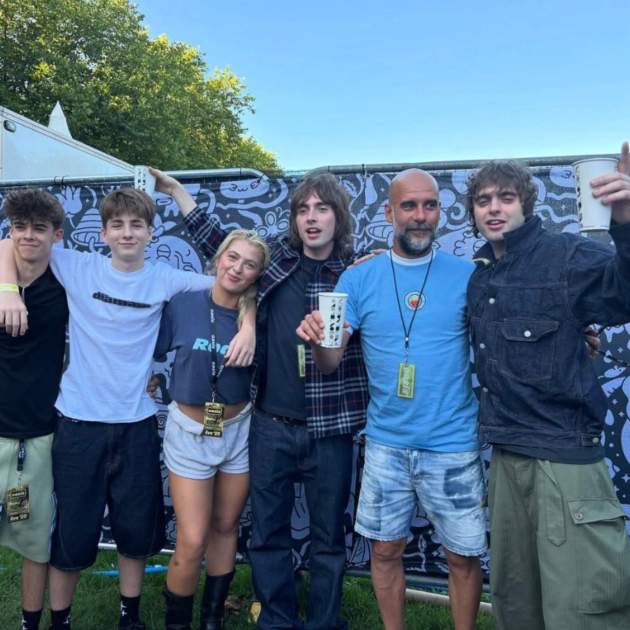 Pep Guardiola con los hijos de Noel y Liam Gallagher X, Twitter Pep Guardiola con los hijos de Noel y Liam Gallagher X, Twitter