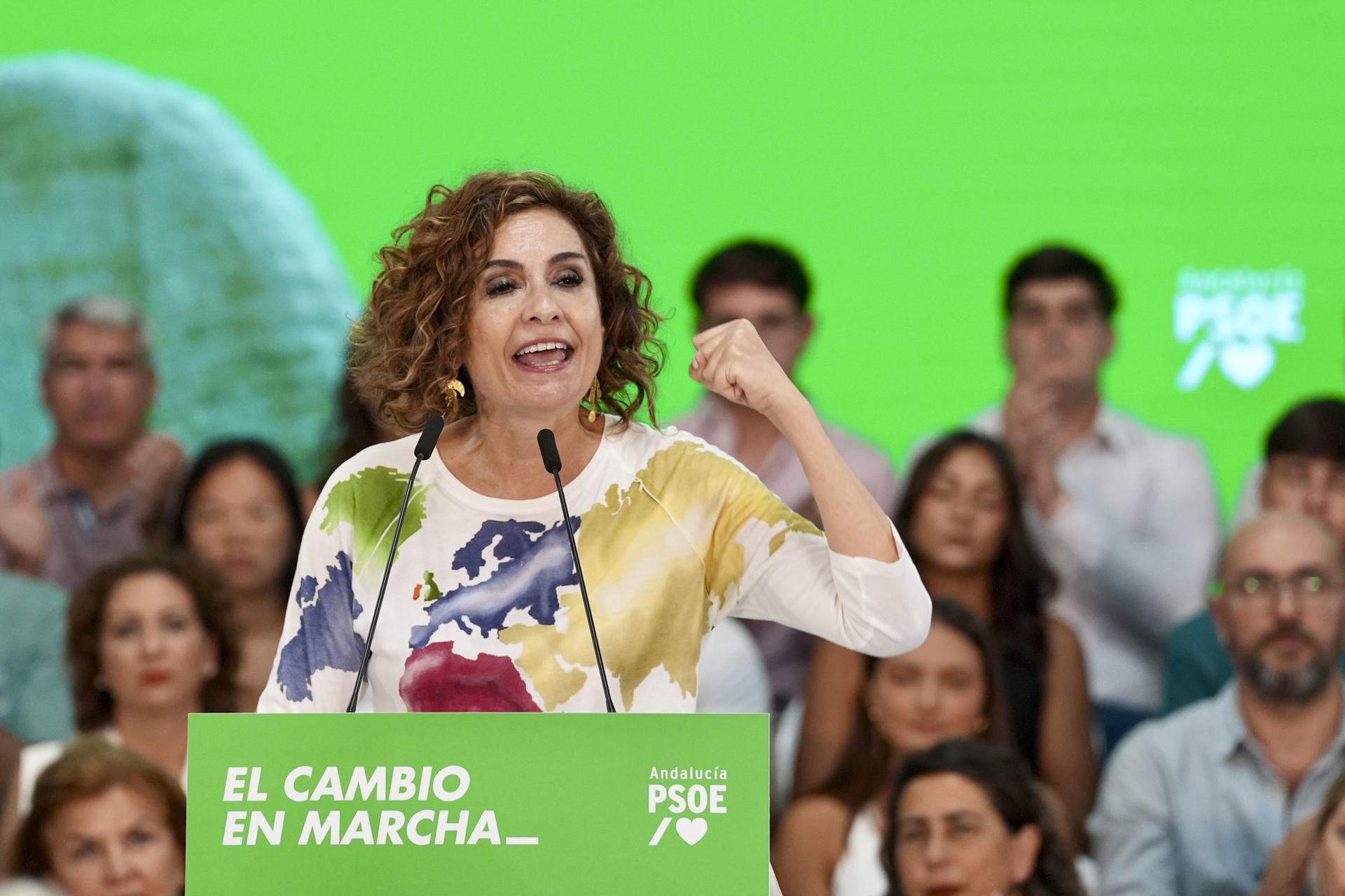 Montero carrega contra el finançament singular: "Mai hi haurà privilegis d'uns territoris contra altres"