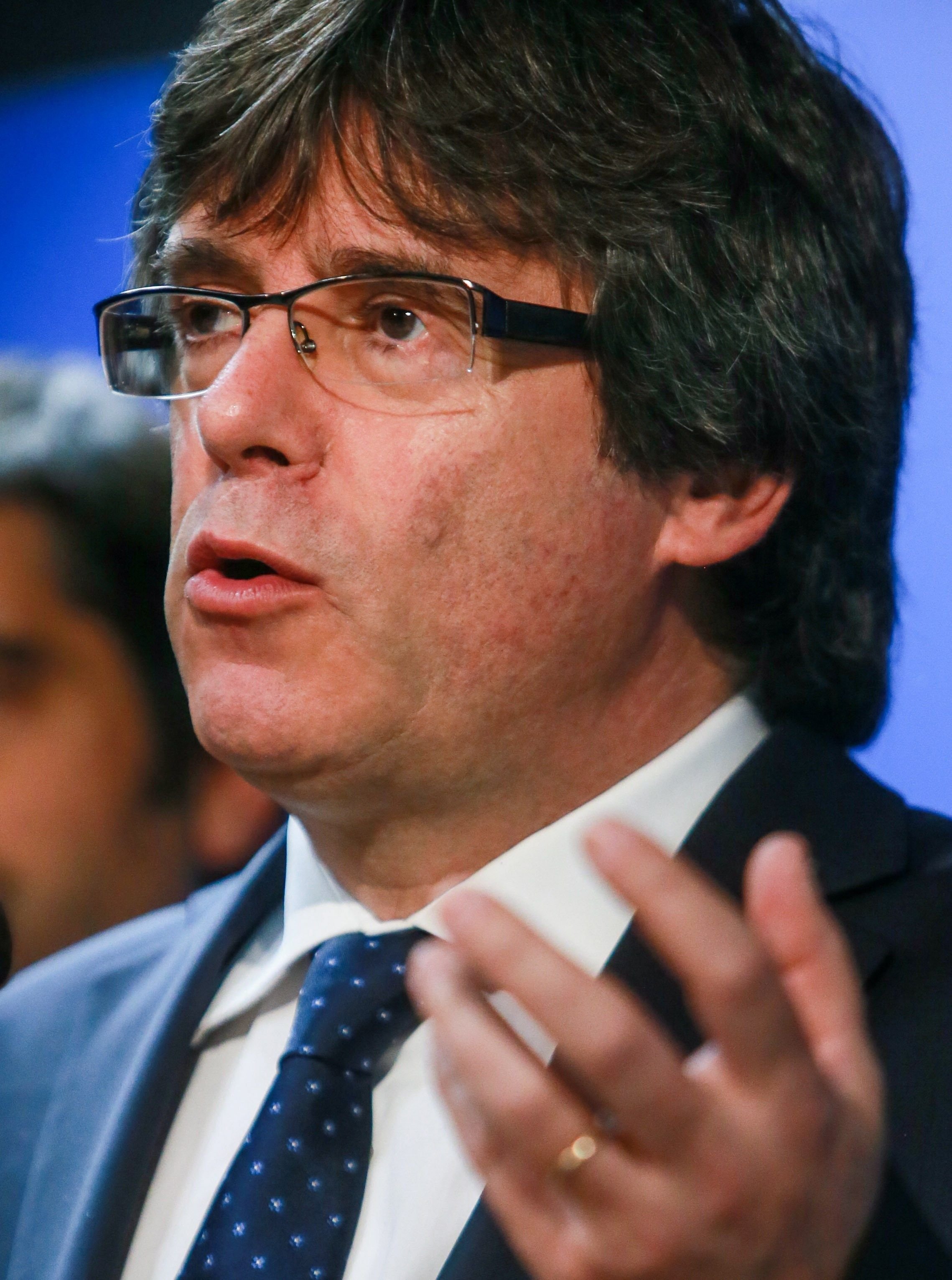 Puigdemont: "¿El nuevo tiempo es enviar a 600 policías para la Diada?"