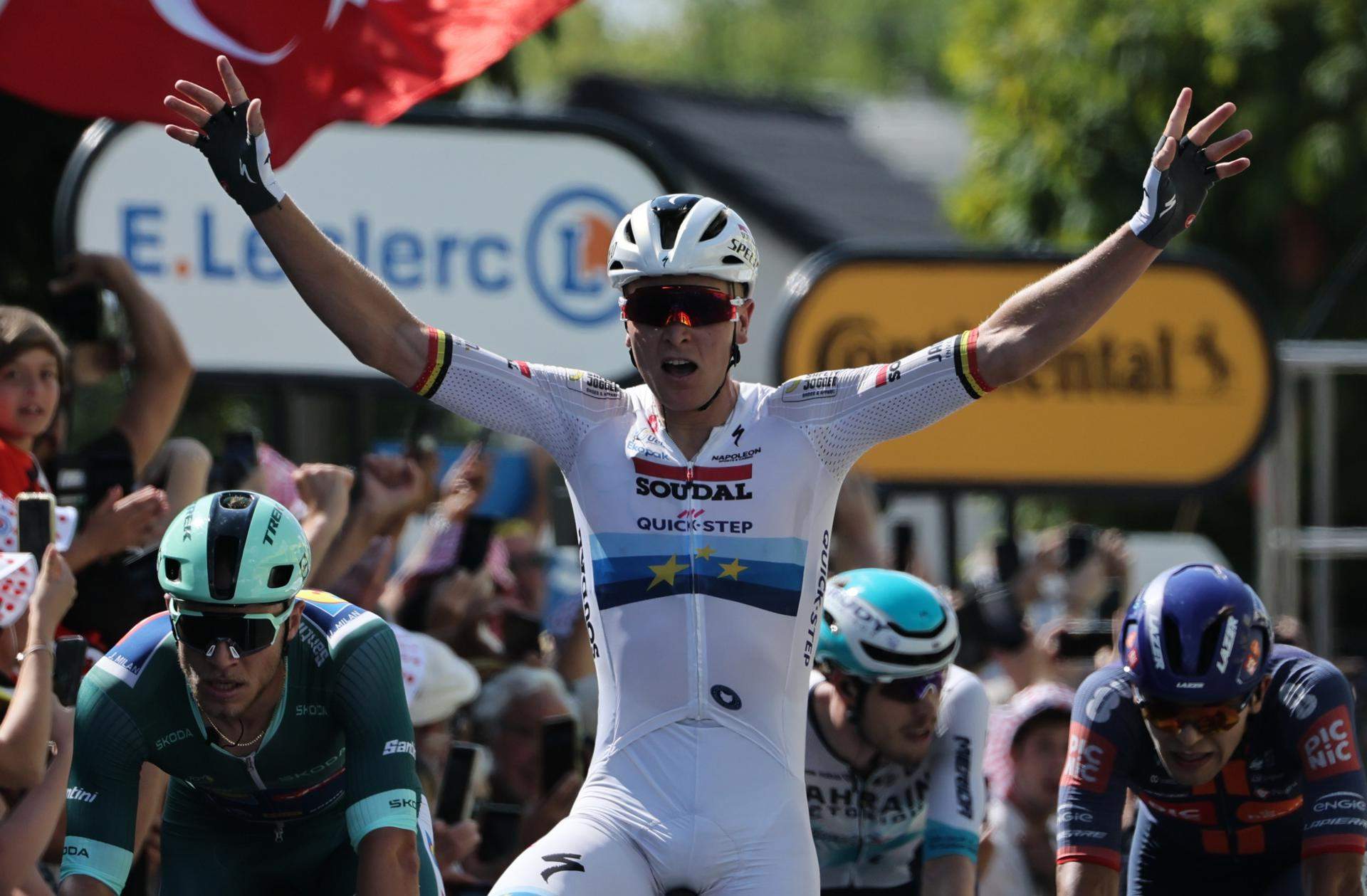 Merlier revalida a “Cavendish City” en un esprint d’infart
