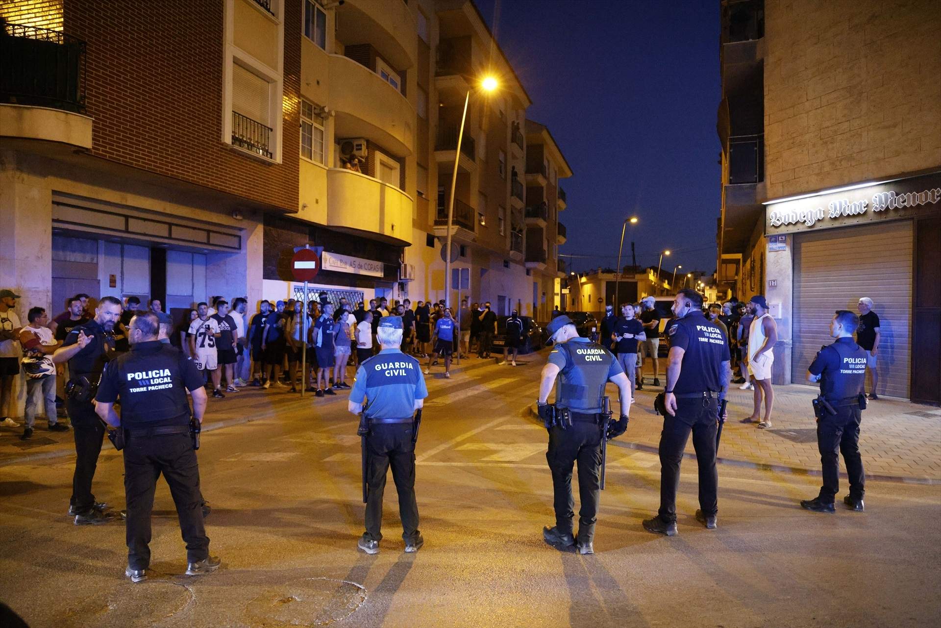 Nova nit de tensió a Torre Pacheco: detencions, enfrontaments i aldarulls