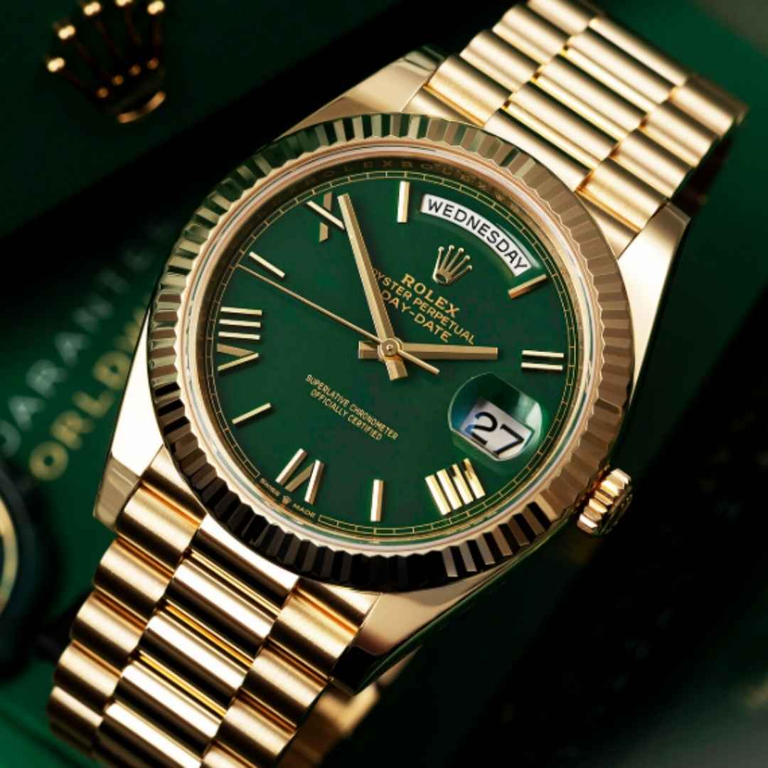 Elegància sense gastar una fortuna: el rellotge que sembla un Rolex però no arriba als 45 euros