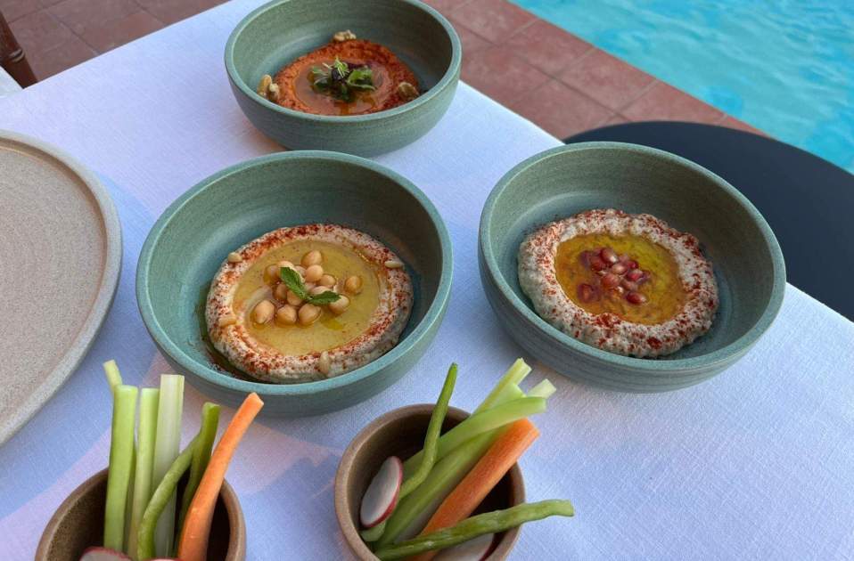 hummus, moutabal i mouhamara hummus, moutabal i mouhamara