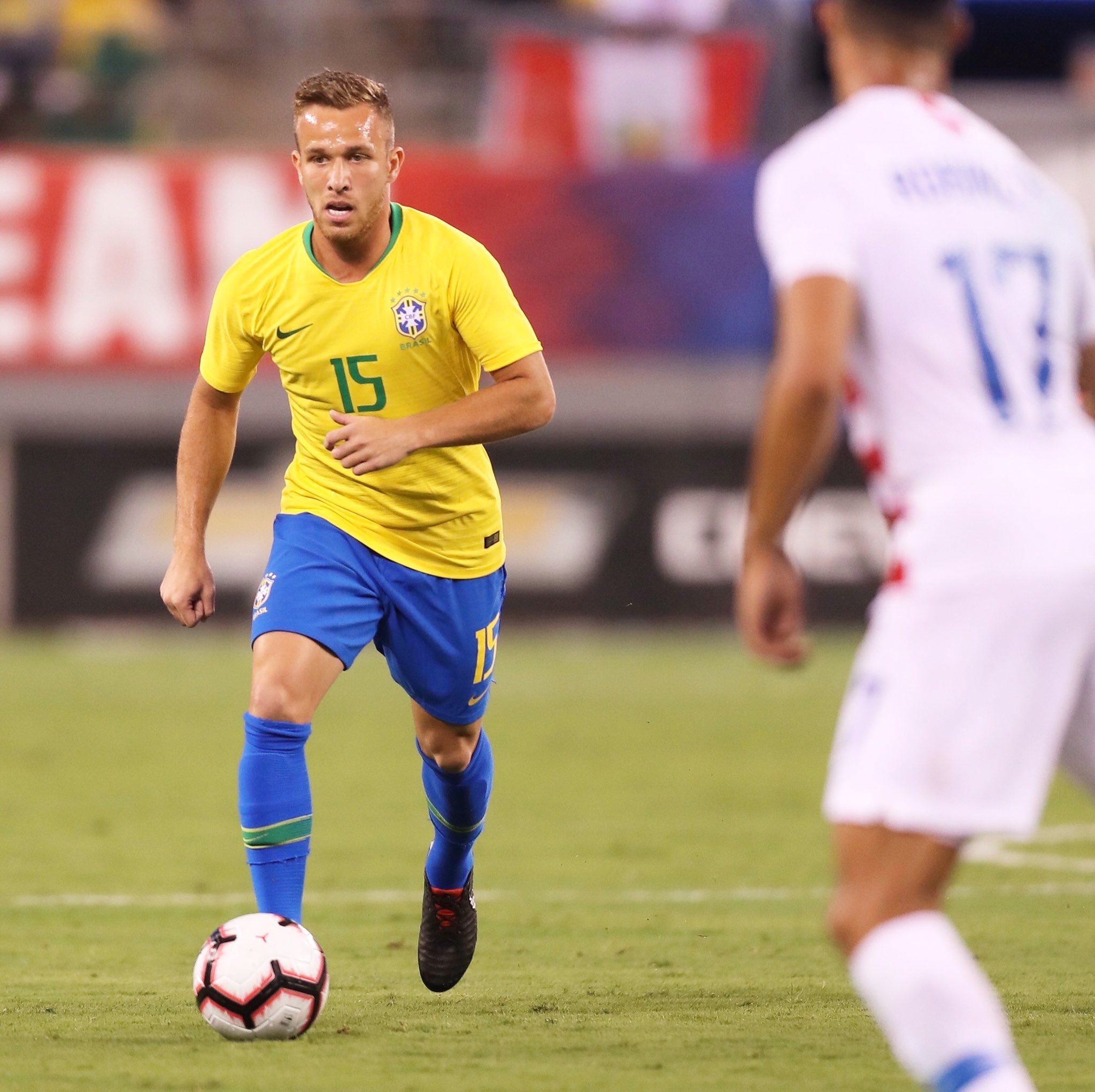 El Barça sonríe: Arthur debuta con Brasil