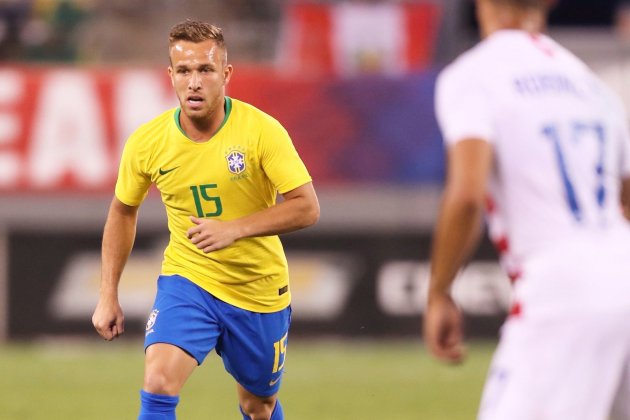 Arthur debut Brasil  @arthurmelo