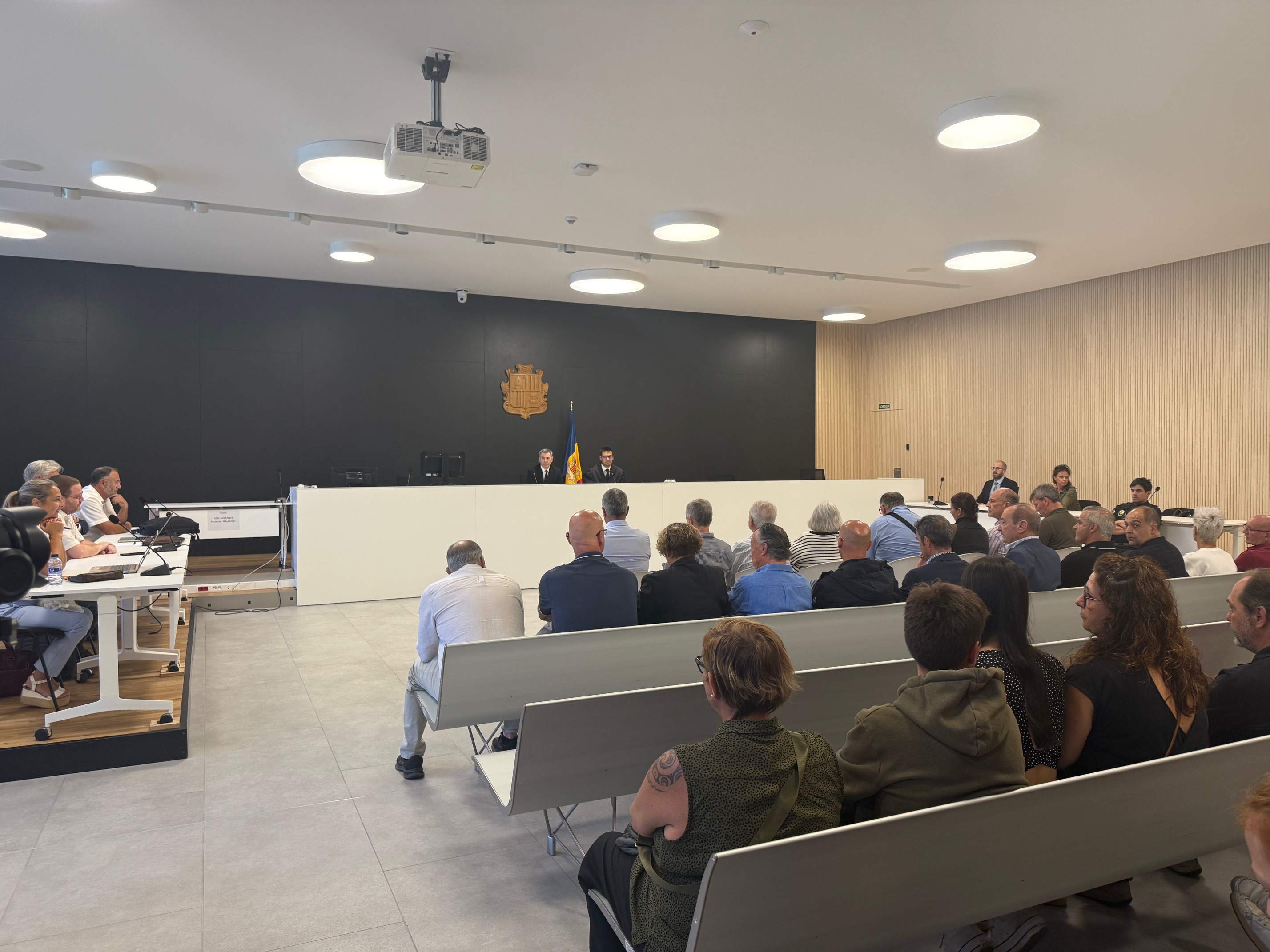 El Tribunal de Andorra impone penas de hasta 7 años de prisión para 17 exdirectivos de la BPA por blanqueo