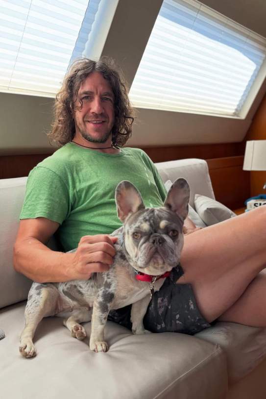 Carles Puyol amb el gos Instagram Carles Puyol amb el gos Instagram