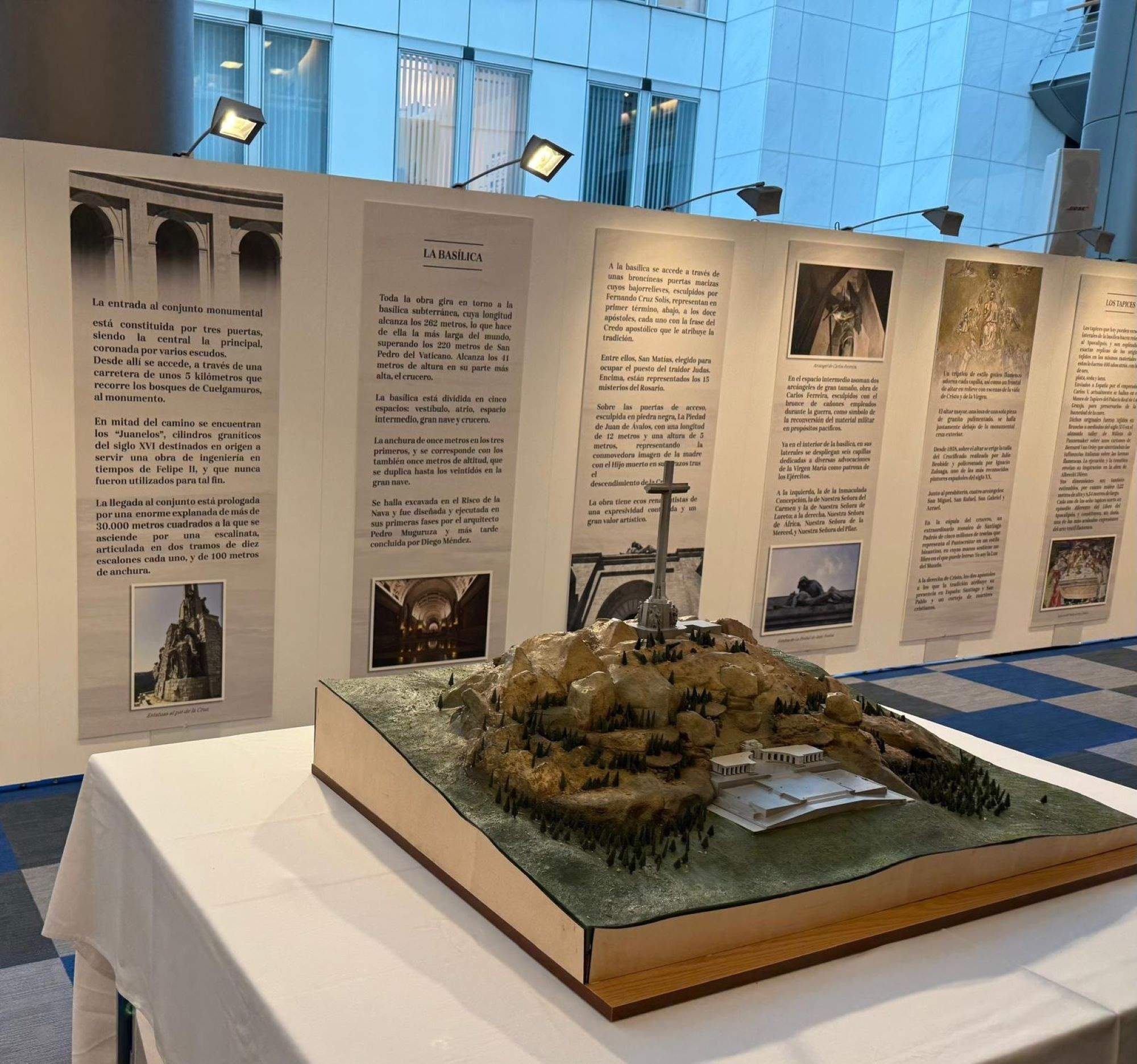 Metsola, permissiva amb Vox, desoeix les queixes per l'exposició del Valle de los Caídos a l'Eurocambra