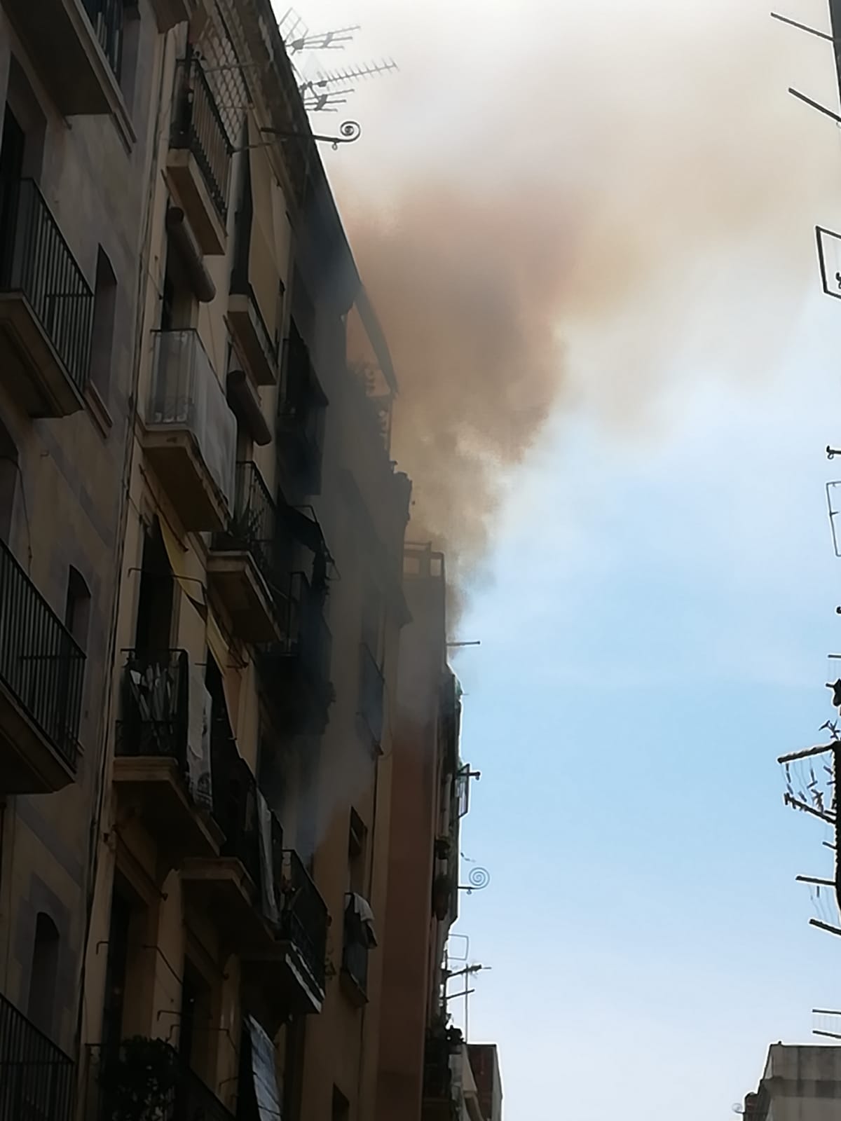 incendi pis ciutat vella - robert southon