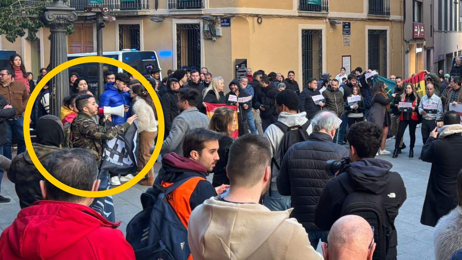 Christian, l'ultra de 28 anys que des de Mataró i per Telegram ha incendiat els carrers de Torre-Pacheco