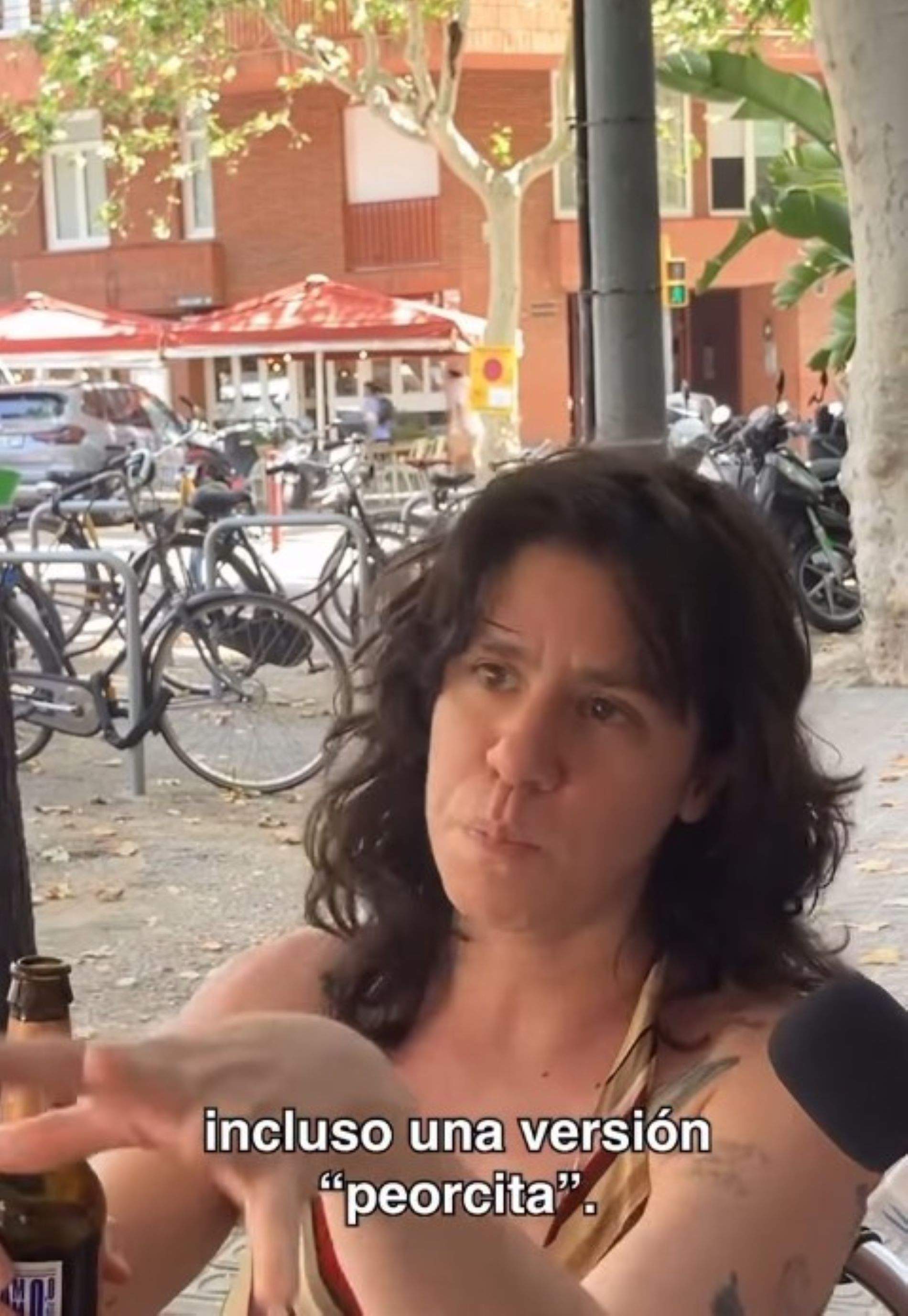 La argentina catalanófoba de Barcelona es dominatrix: "Están obsesionados con la caca"