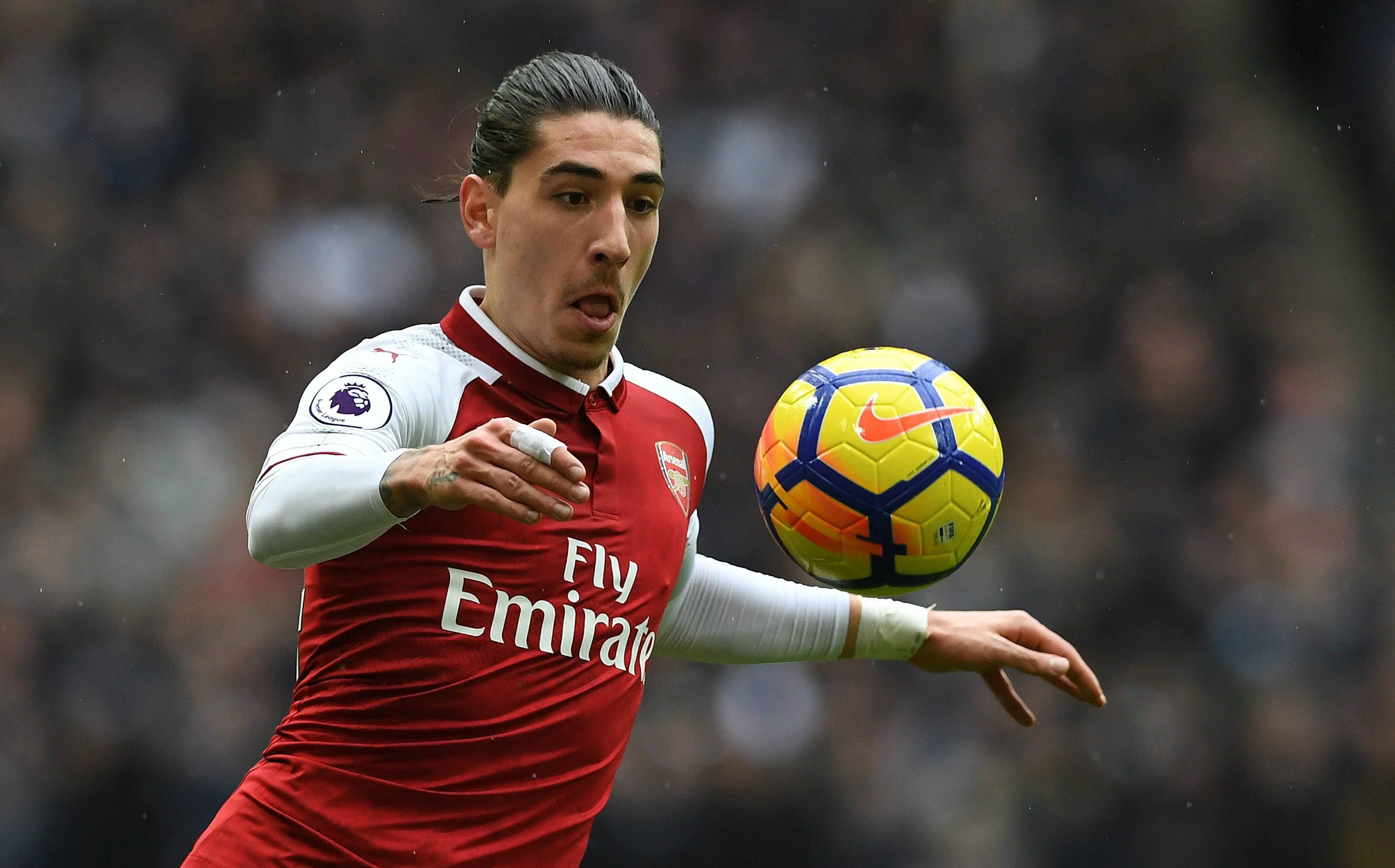 El defensa català Héctor Bellerín denuncia insults homòfobs al futbol anglès