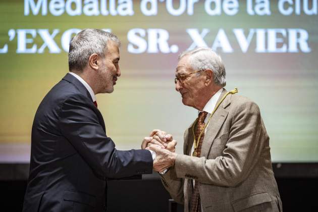 Lliurament medalles d'or alcaldes i alcaldessa de Barcelona / Foto: Carlos Baglietto Lliurament medalles d'or alcaldes i alcaldessa de Barcelona / Foto: Carlos Baglietto
