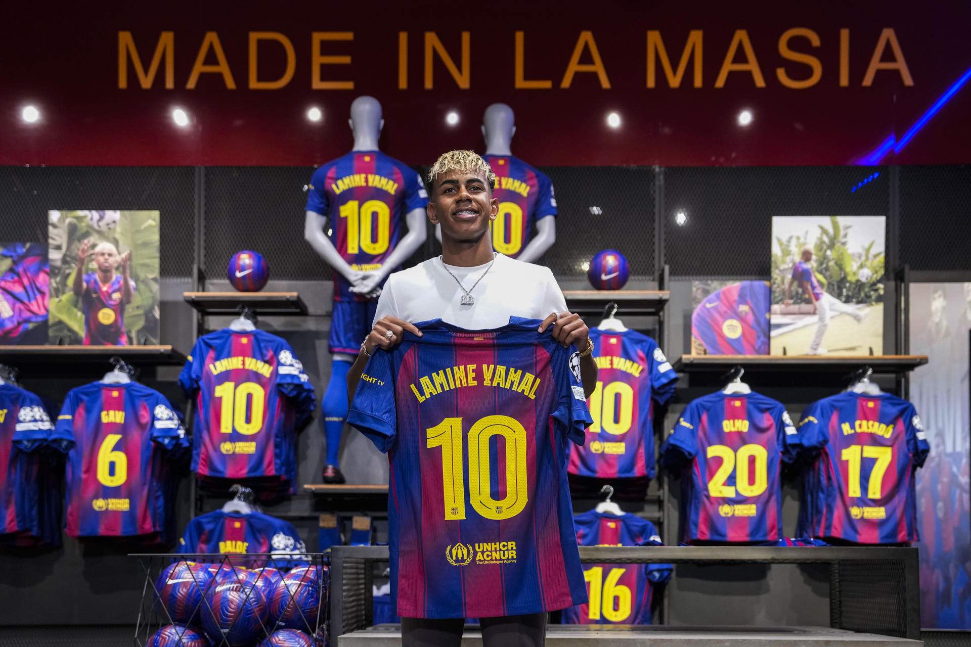 El padre de Lamine Yamal preocupa en el Barça porque ha dejado de hacer de padre