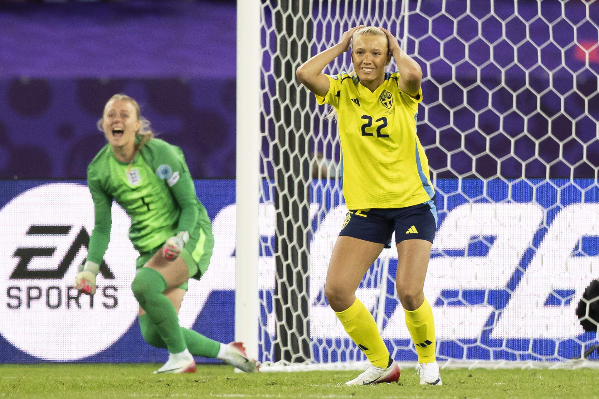 Desastrosa tanda de penaltis en la Eurocopa femenina: 9 chutes fallados y máxima crueldad para Rolfö