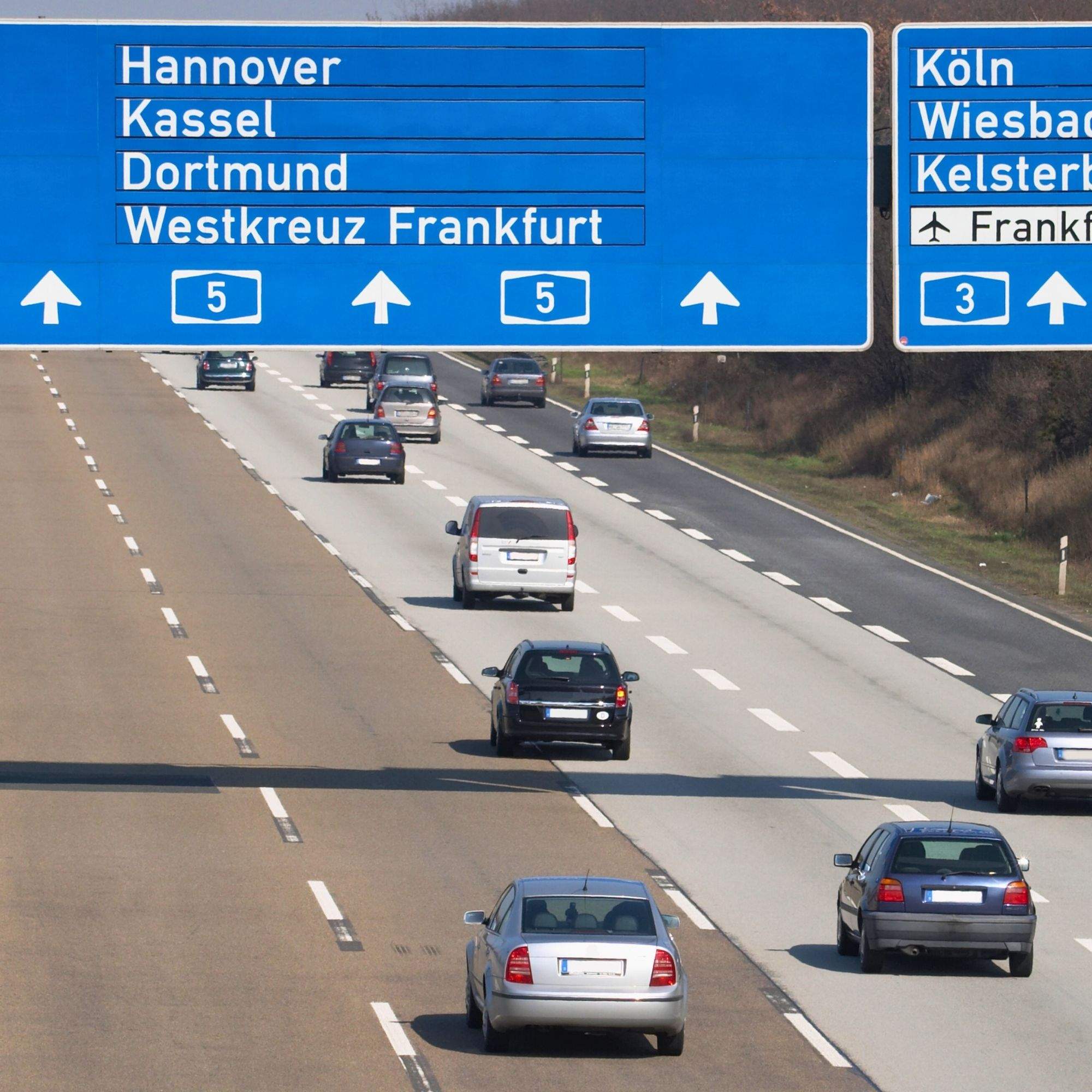 Les autopistes alemanyes no tenen límit de velocitat, però així és com aconsegueixen que no hi hagi accidents