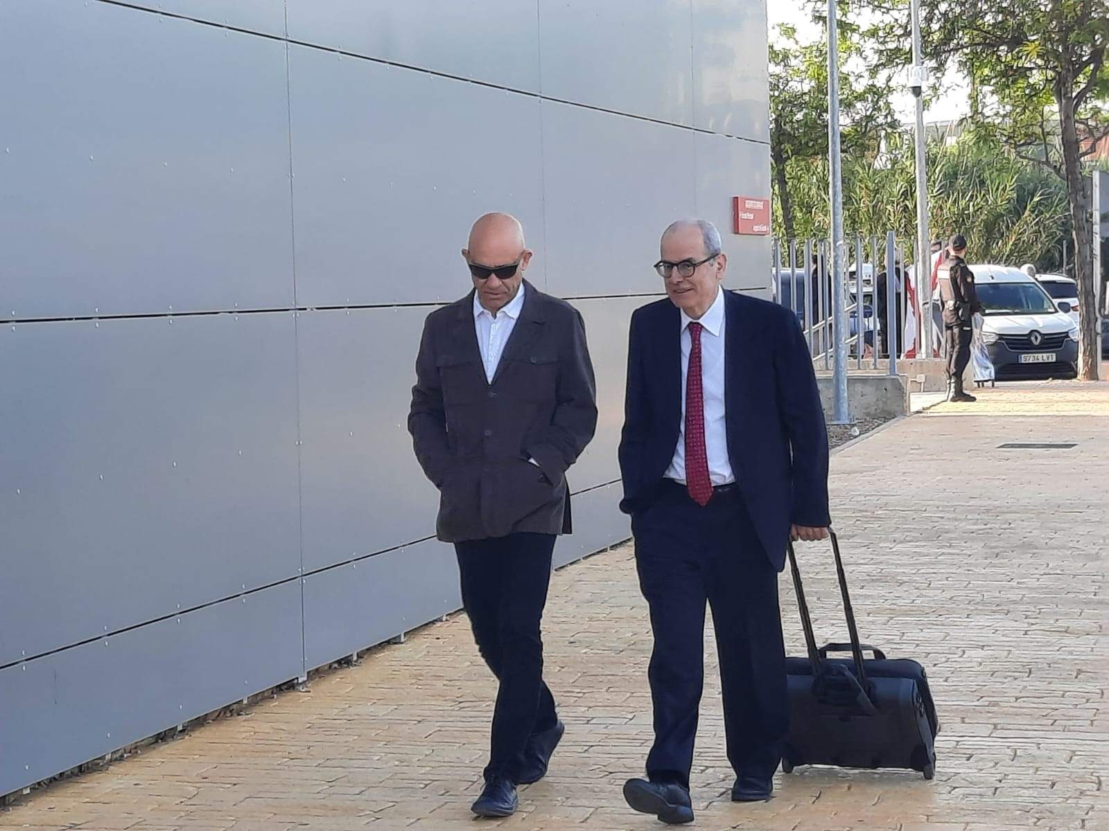 L'exassessor de la Moncloa investigat en el cas del germà de Sánchez renuncia al seu càrrec a Badajoz