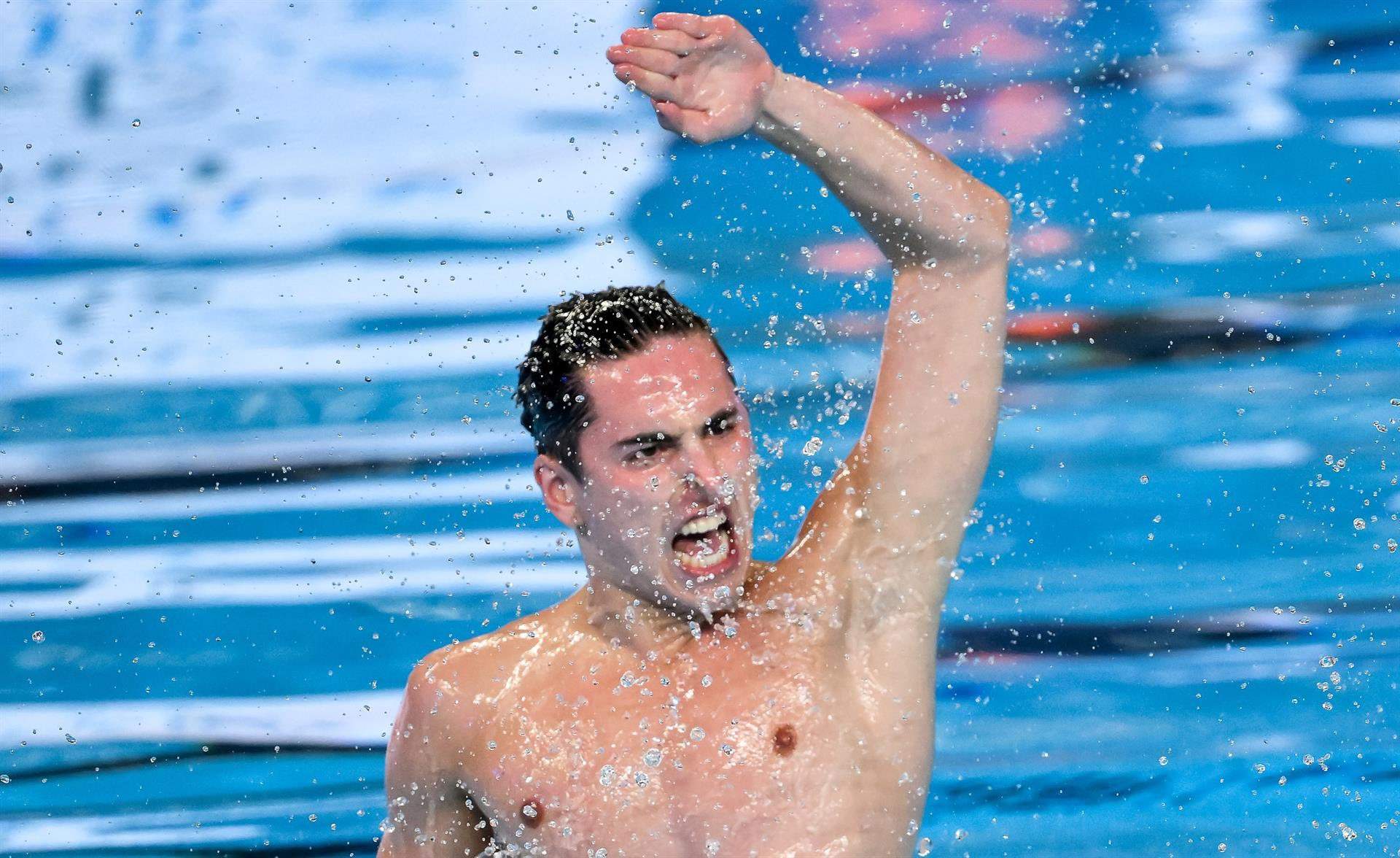 Dennis González hace historia en el Mundial de Singapur: plata en la final del solo técnico masculino