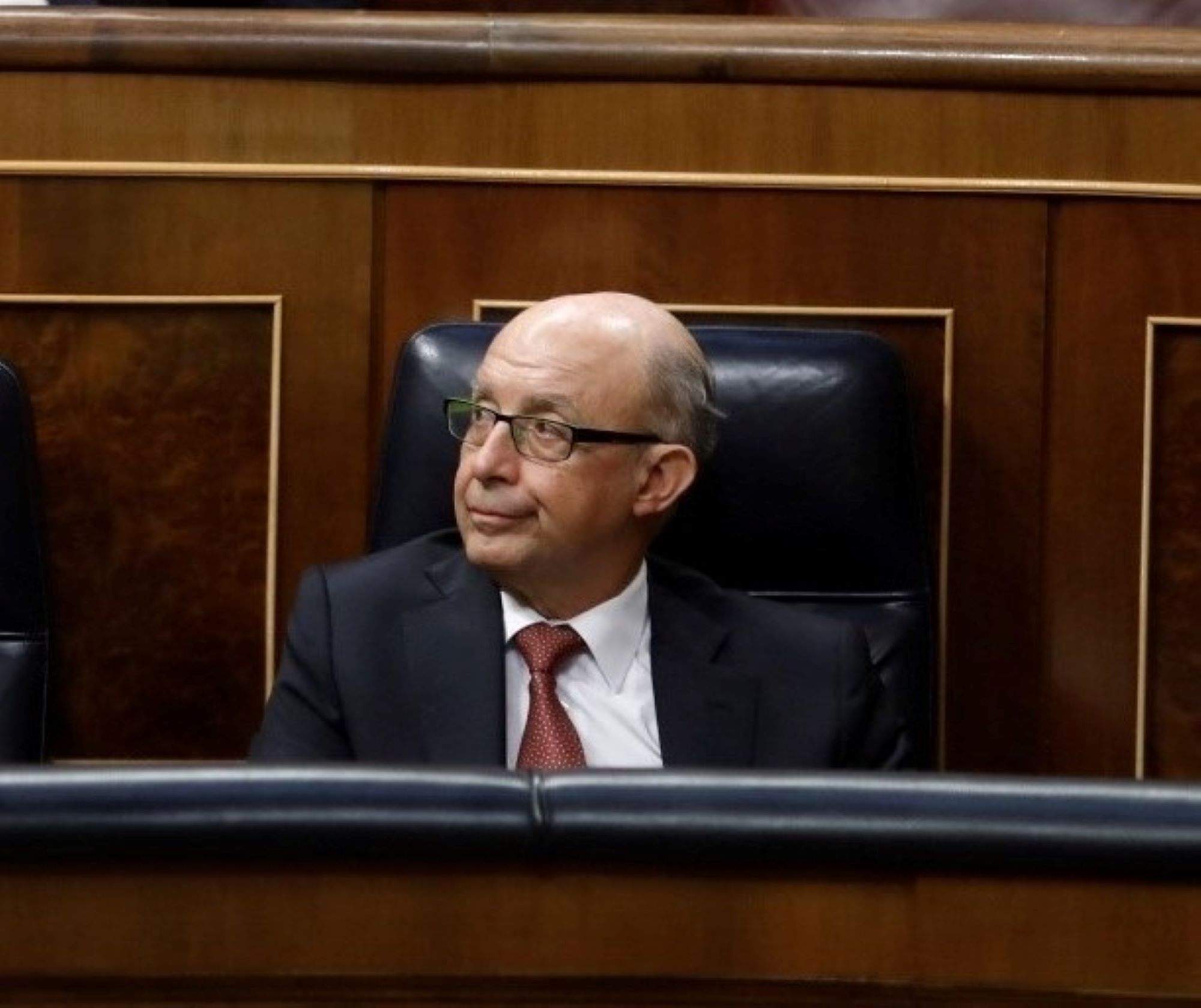 El jutge investiga si Montoro va crear un “entramat societari” per desviar fons