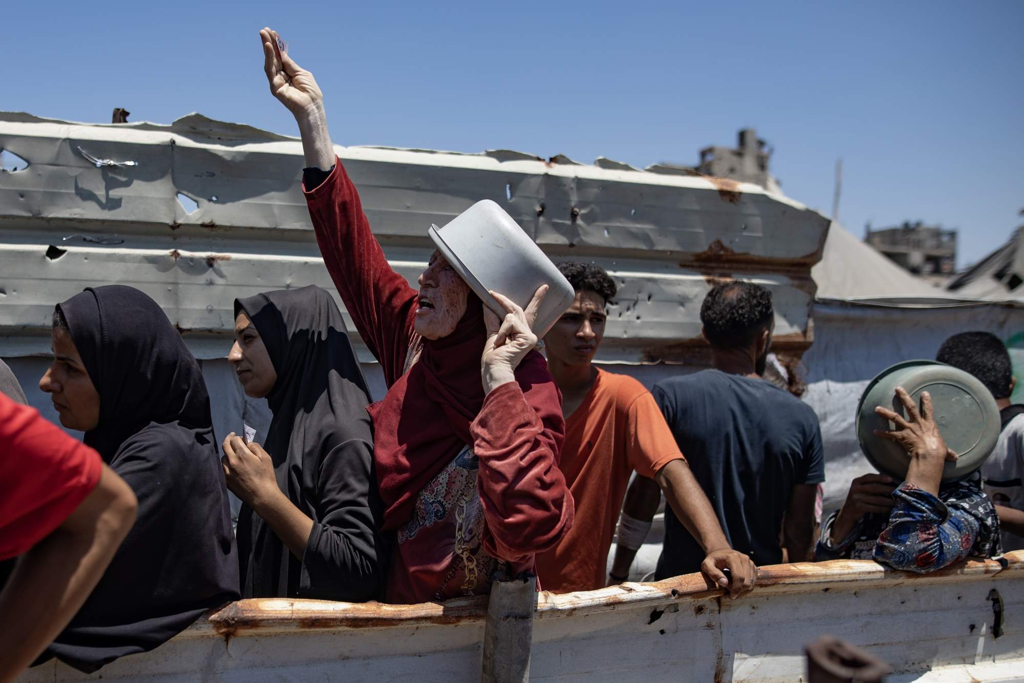 Massacre a les cues de la fam: l'exèrcit israelià mata 36 persones que esperaven aliments a Gaza