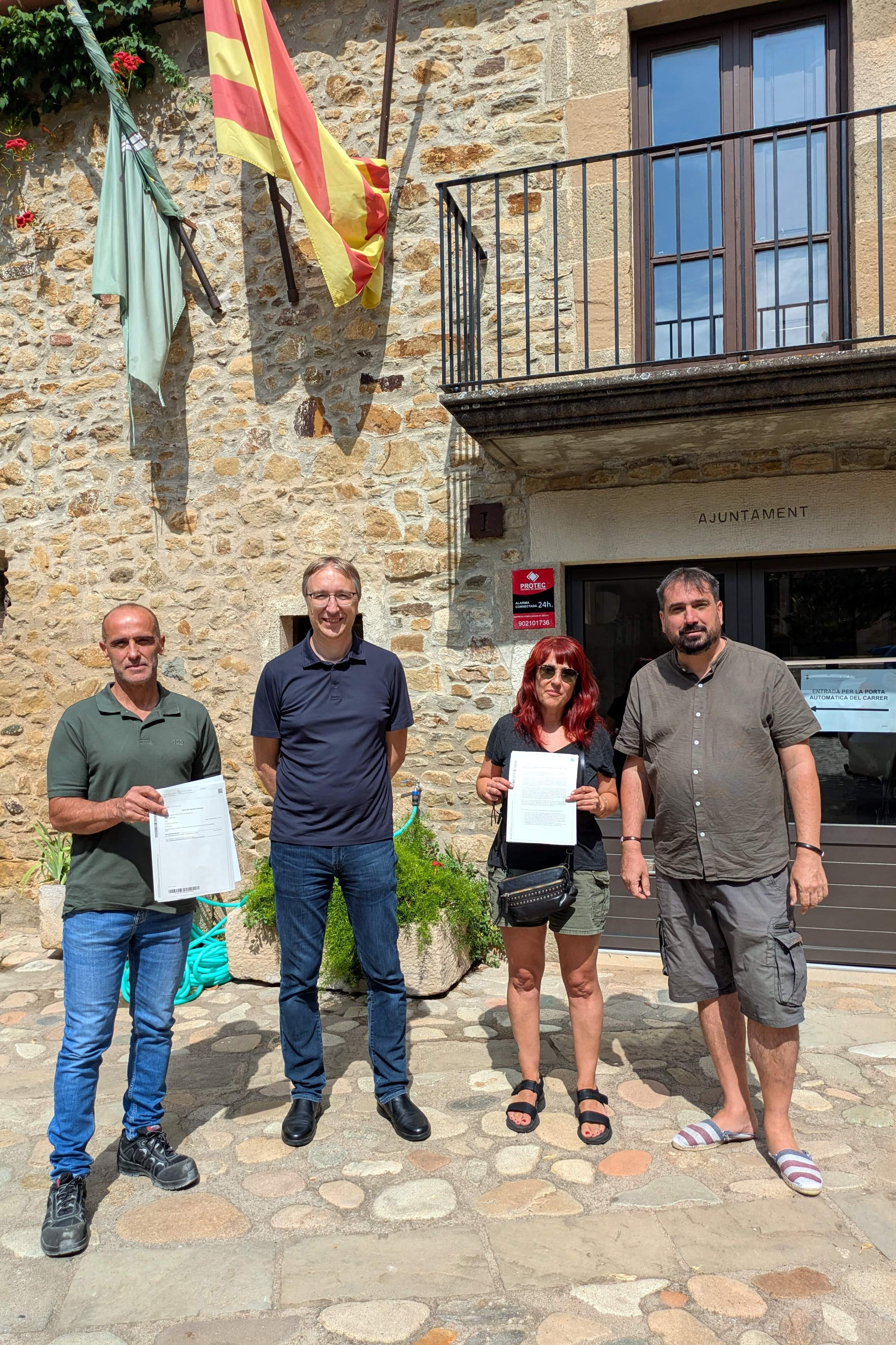Convocada una protesta contra la família reial a Sant Martí Vell (i crítiques a l'alcalde d'ERC)
