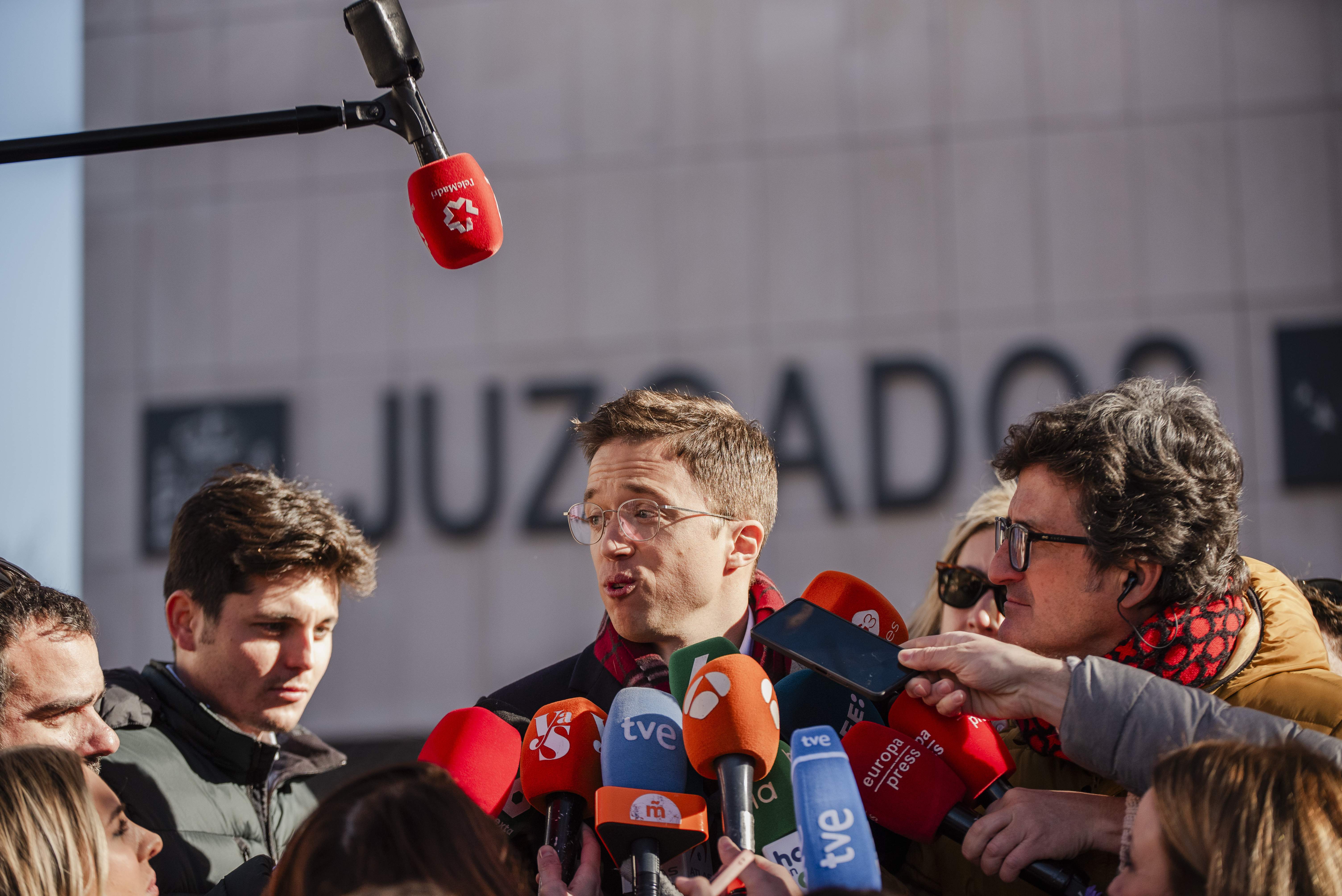 Errejón pide investigar a Mouliaá por su "conducta amenazante e intimidatoria" contra un testigo